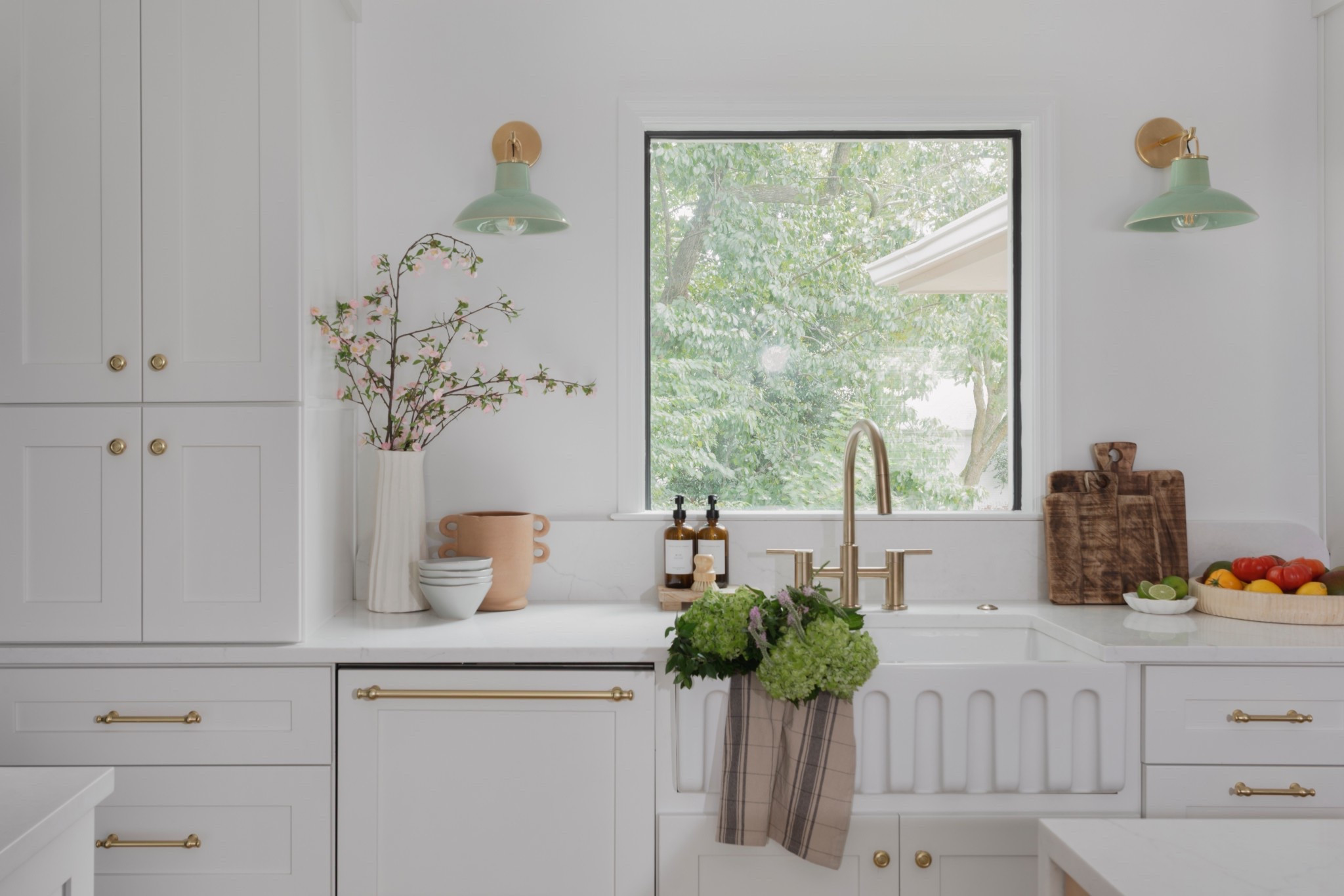 
Kitchen sink , kitchen decor

#LTKHome