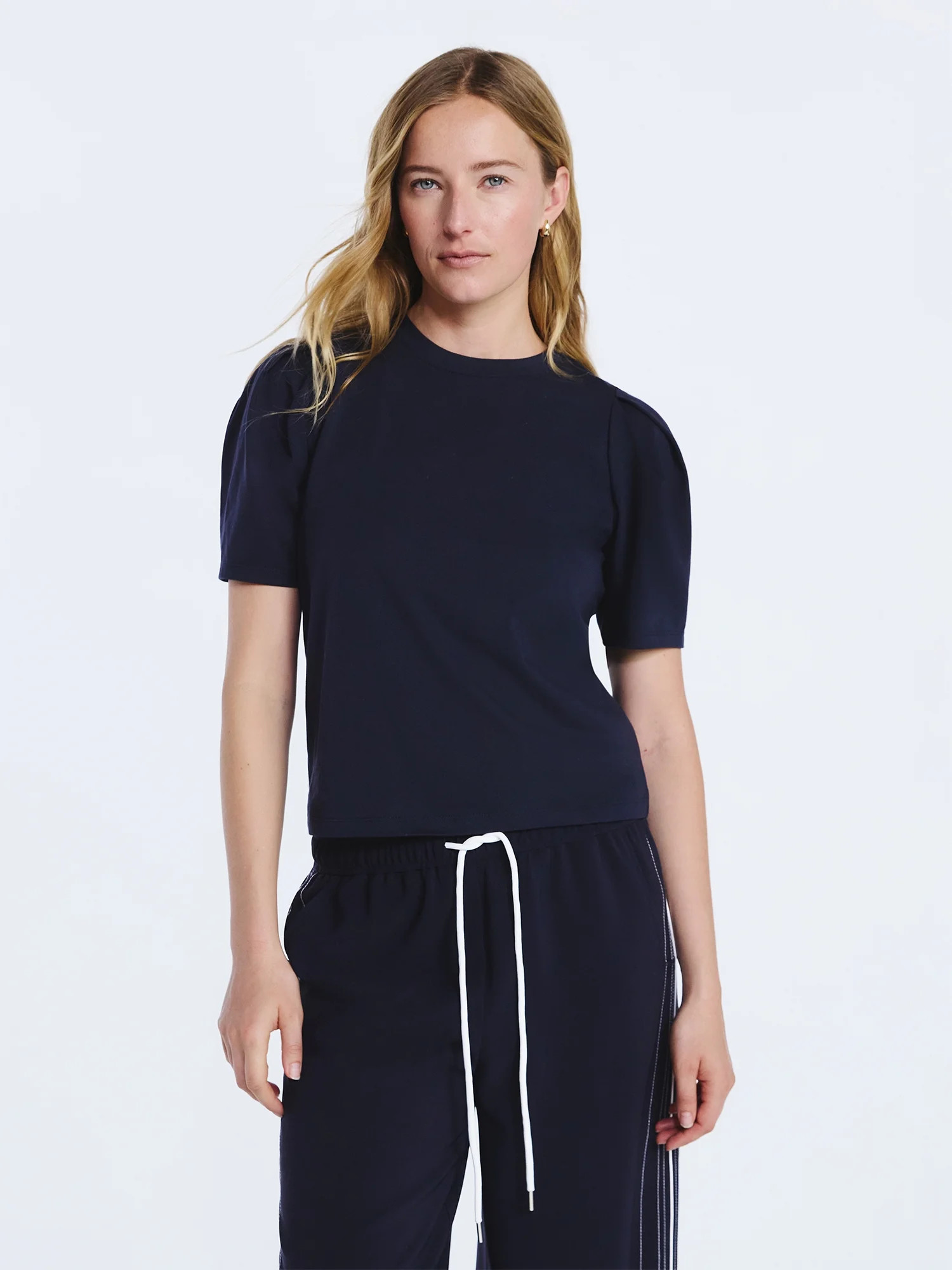 Free Assembly Women's Crewneck Tee with Puff Sleeves, XS-XXL | Walmart (US)