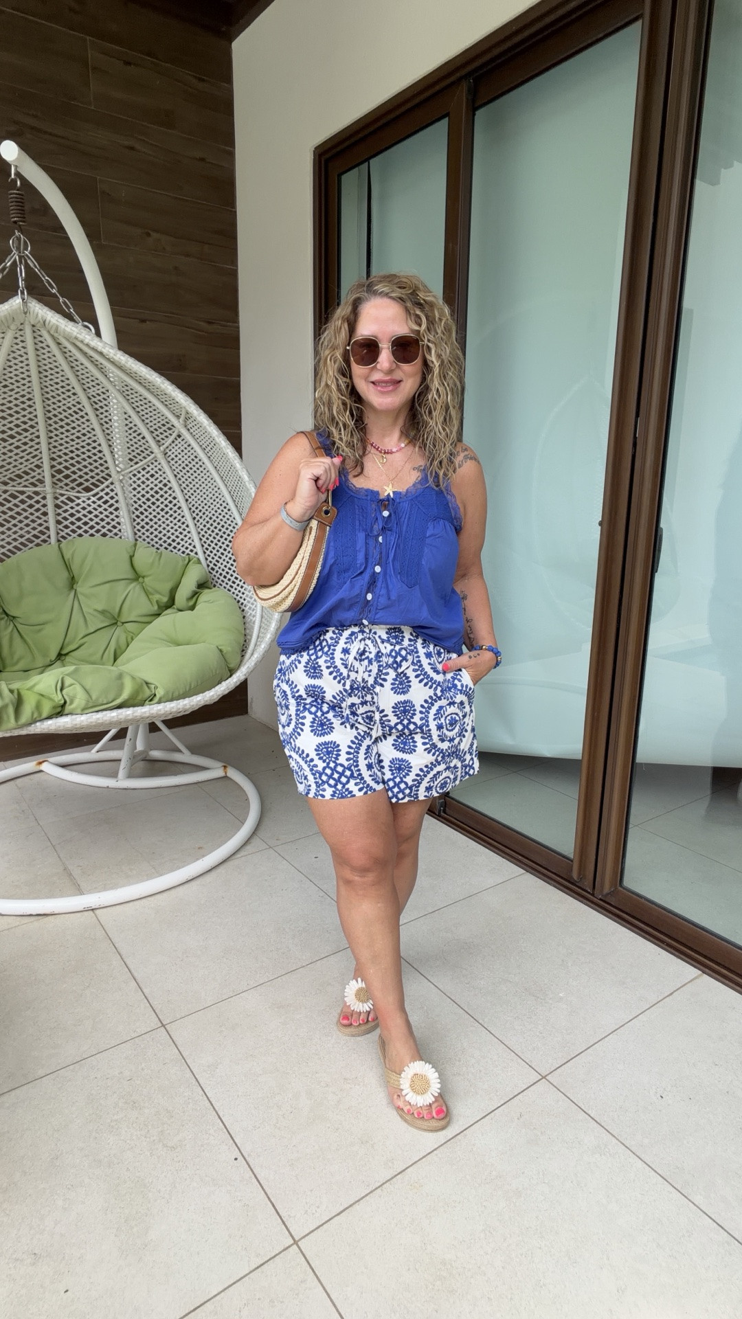 Wearing a size large in everything

#LTKOver40 #LTKPetite #LTKMidsize