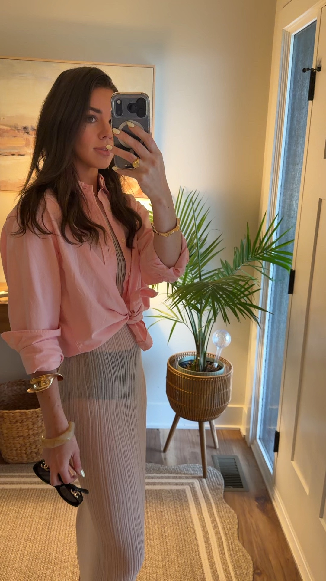 GNO with a sassy outfit >>>
I hope you’re not sick of seeing me in a sheer look because I cannot and will not quit it 🥰🥰.
.
.
.
definitely got lots of compliments and looks with this one 💖👀

#LTKootd #LTKgrwm #LTKdayinmylife