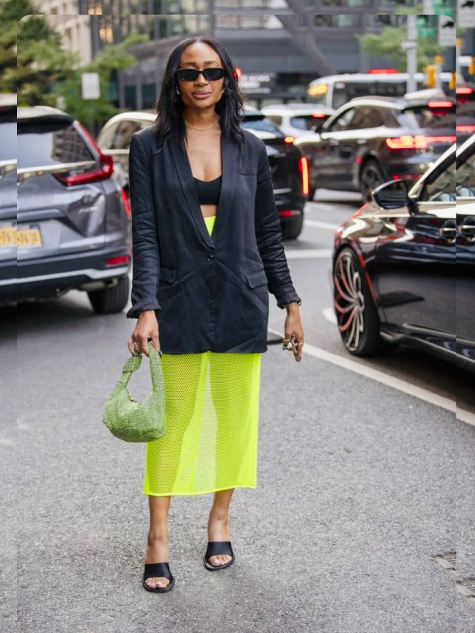  Clearing through the drafts! NYFW Theophilio and Laquan Smith Show

Top: Jacquemus
Jacket: Zara
Skirt: Milly
Shoes: Wandler
Bag: TJ Maxx

#LTKWorkwear #LTKSaleAlert #LTKootd