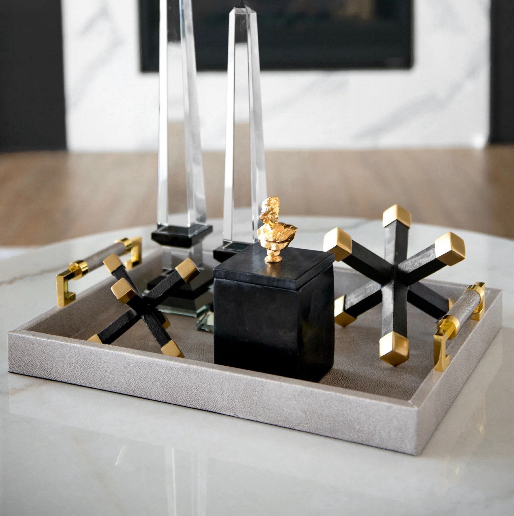 Modern home, home decor, modern decor, living room, coffee table decor


#LTKHome #LTKStyleTip #LTKSeasonal