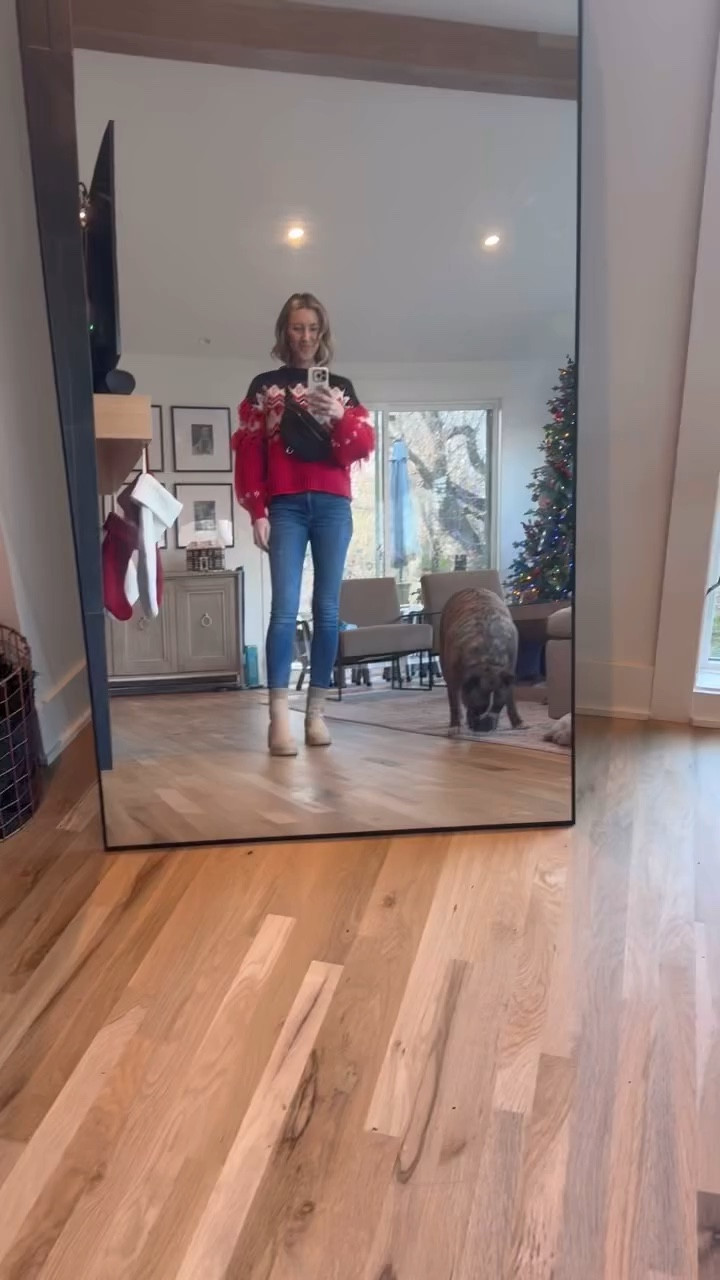 Unpopular opinion— I still like skinny jeans 😂 
Paired with an oversized sweater is still my favorite. Wearing a size 2 in jeans and small in sweater 

#LTKHoliday #LTKSeasonal #LTKStyleTip