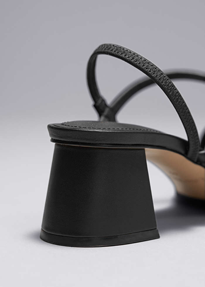 Riemchensandalen mit Blockabsatz | & Other Stories (DE + FR)