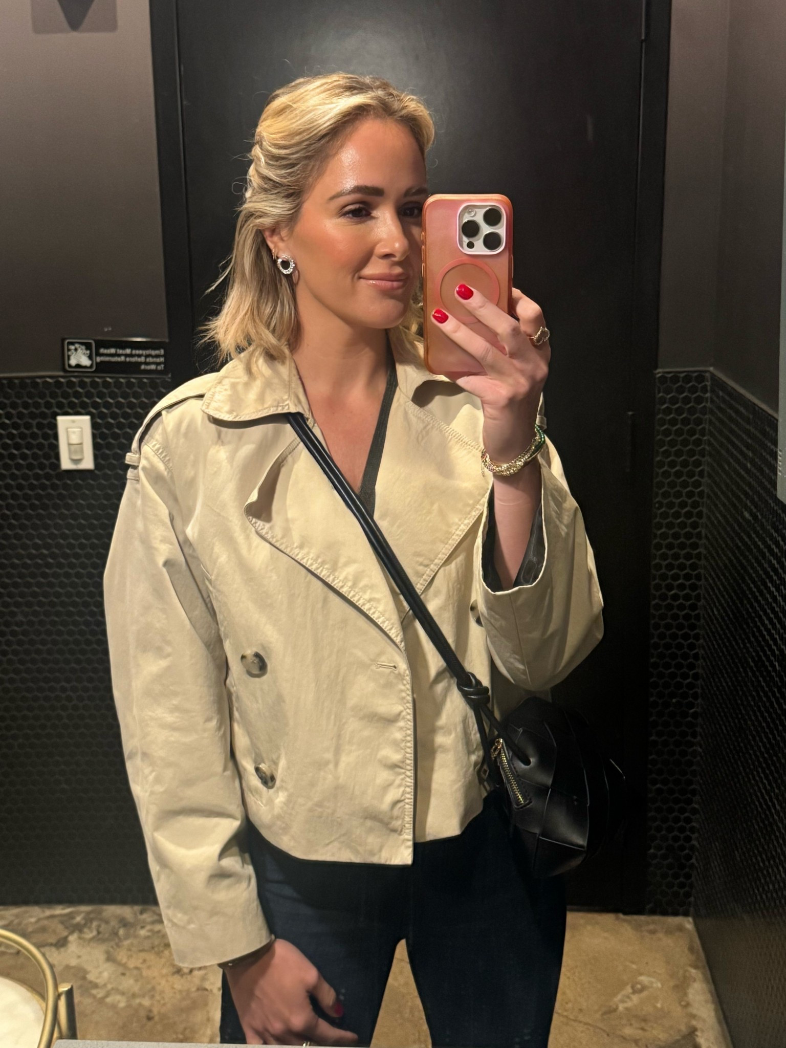 ☔️ This is my go-to cropped trench coat, especially when it rains! I also have it in green and a black leather version. 

It’s great if you’re looking for something lite and don’t want to commit to something heavy, especially in this Texas heat. 💛

* Wearing an XS and use code “extra30” for 30% off some products!

#LTKStyleTip #LTKSummerEdit #LTKFindsUnder100
