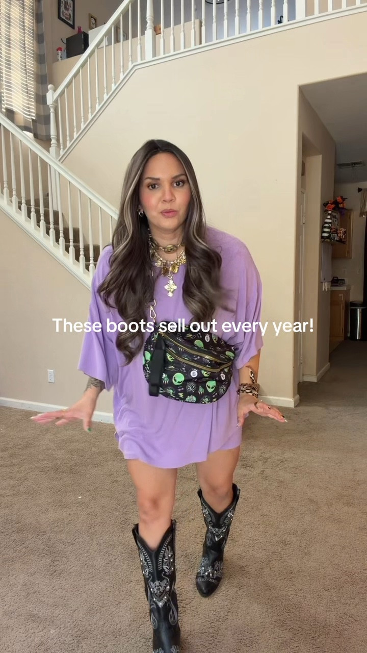 These boots sell out every single year! 

#LTKGiftGuide #LTKSaleAlert #LTKSeasonal