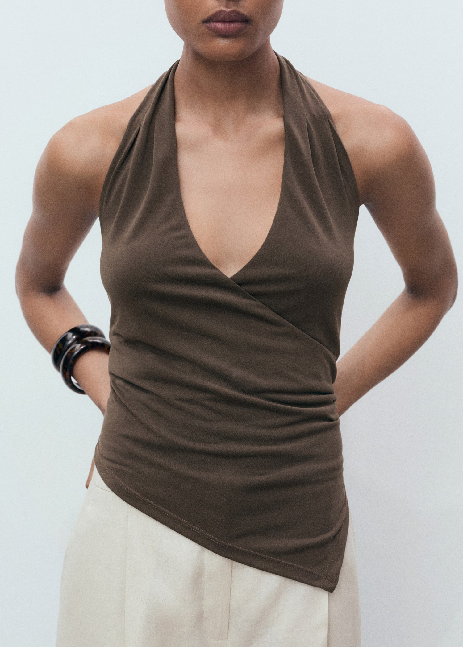 Halter-neck crossover top - Women | MANGO USA | Mango (US/MX/AU)
