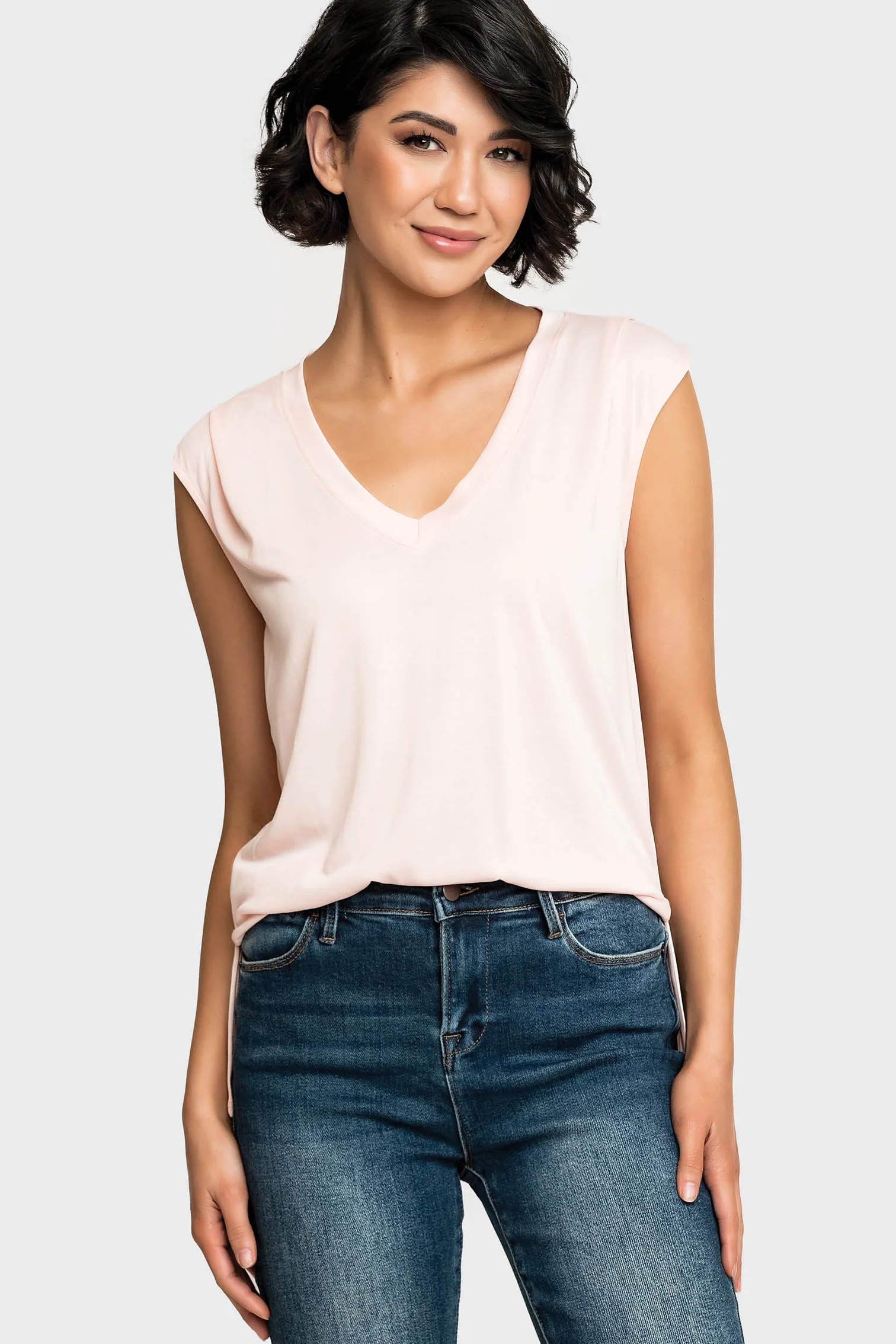 The Favorite Luxe Essentials V-Neck Tee | Gibson