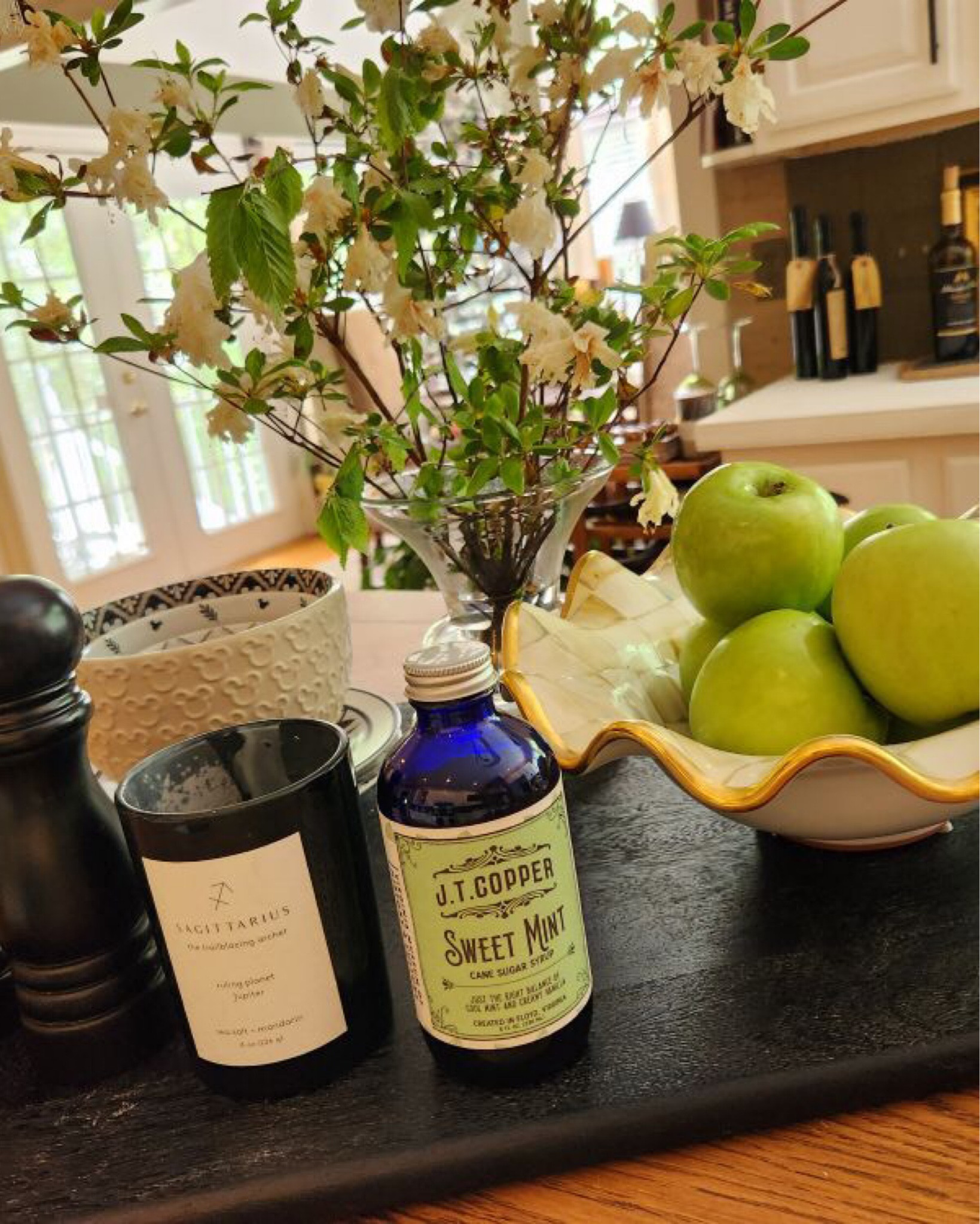 I love a table scape
Trim branches from the garden/yard and it’s an easy styled moment
Add fruit and you’re all set using things you already havee

#LTKSeasonal #LTKHome #LTKdayinmylife