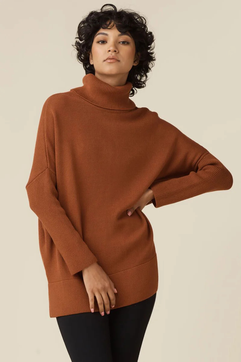 The Oversized Sweater | VETTA
