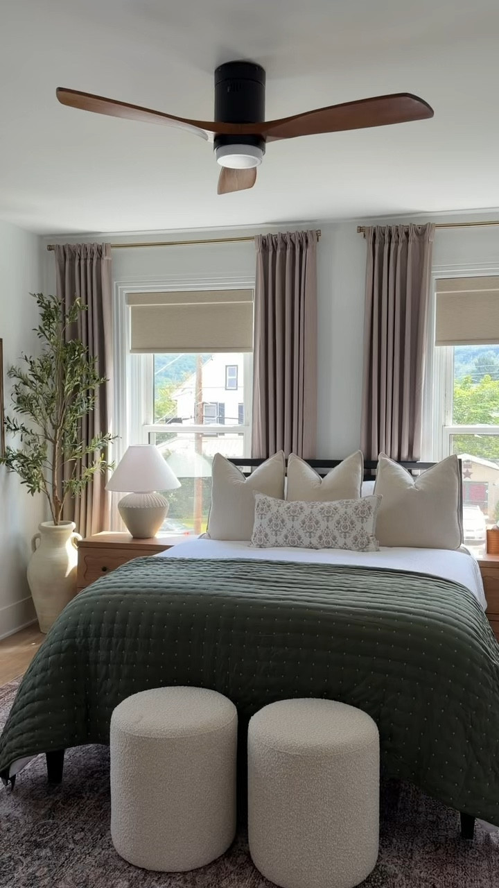 Airbnb guest room featuring a new lightweight soft bedspread coverlet set from Amazon. It feels so cozy & ready for fall! 
Quilt color: moss green 
Curtain color: burlywood birch
Blind color: blackout-cream