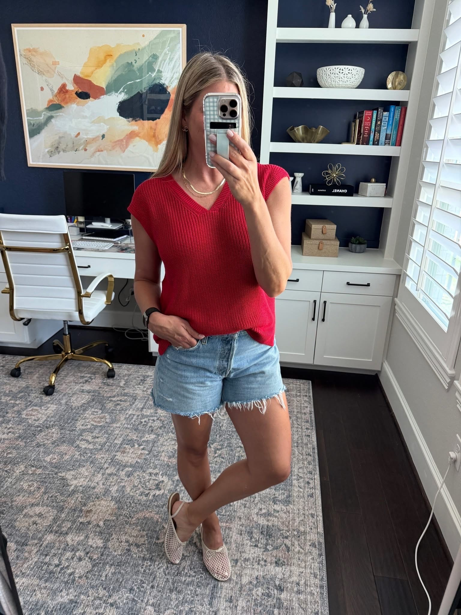 Love this red sweater for the summer holidays!