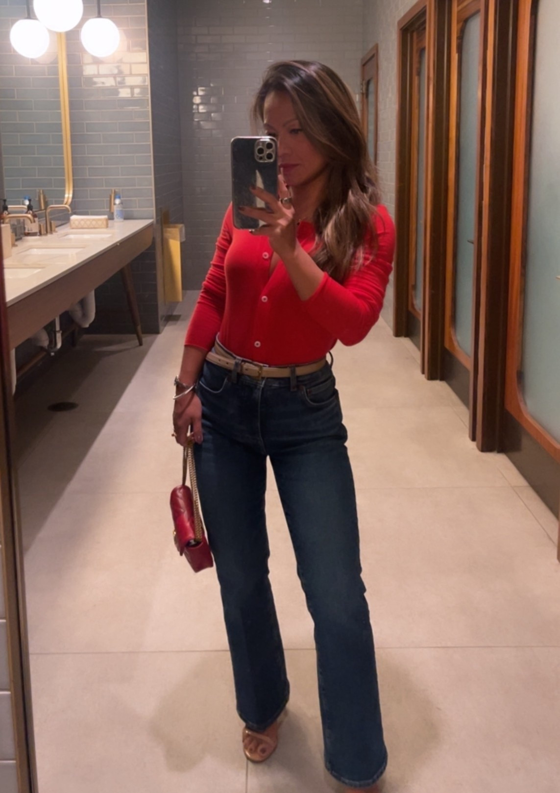 Girls night out ,
Loving these new jeans from
madewell, wearing size 23 petite  

#LTKdayinmylife #LTKPetite