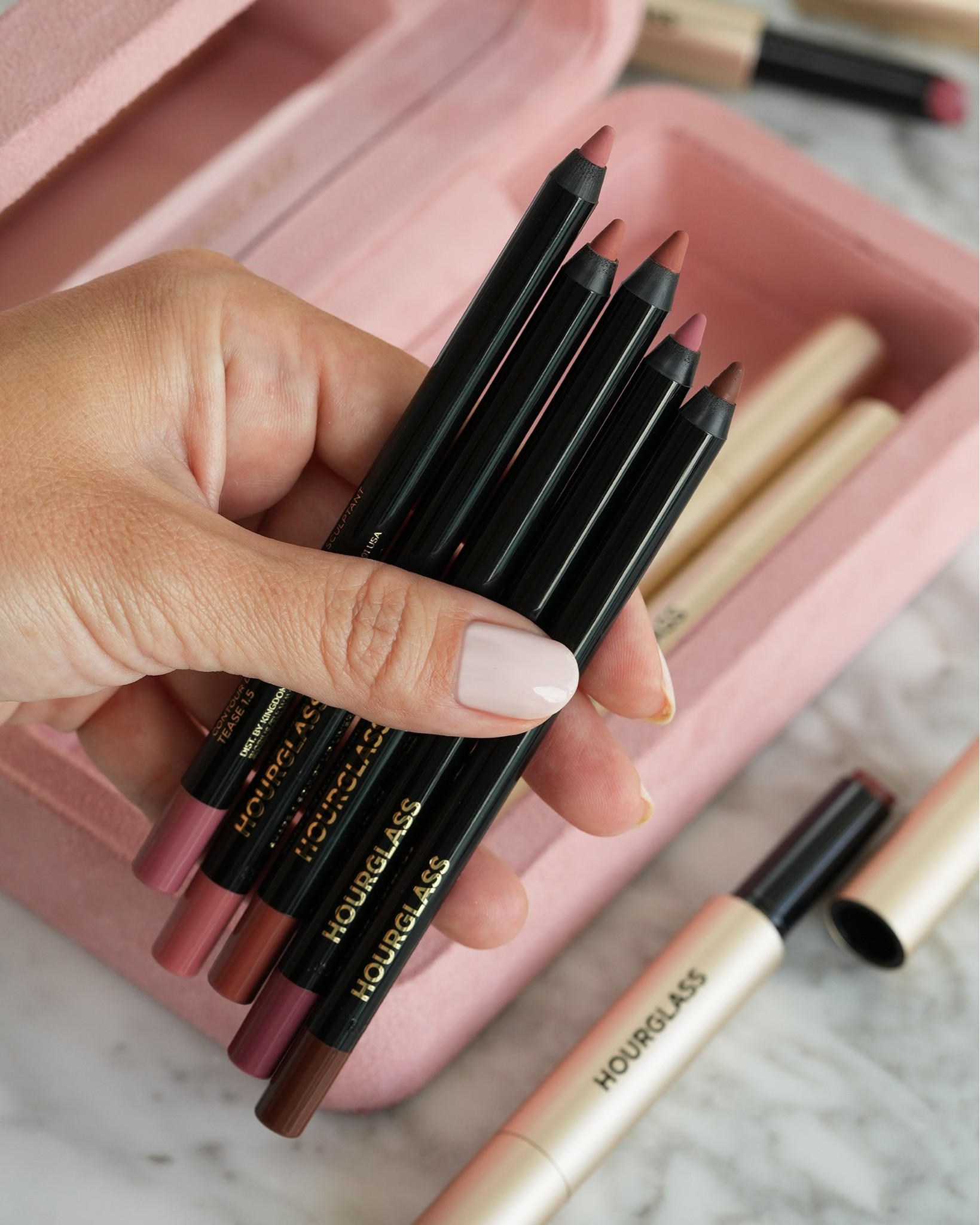 Hourglass Sculpt and Shape Lip Liners