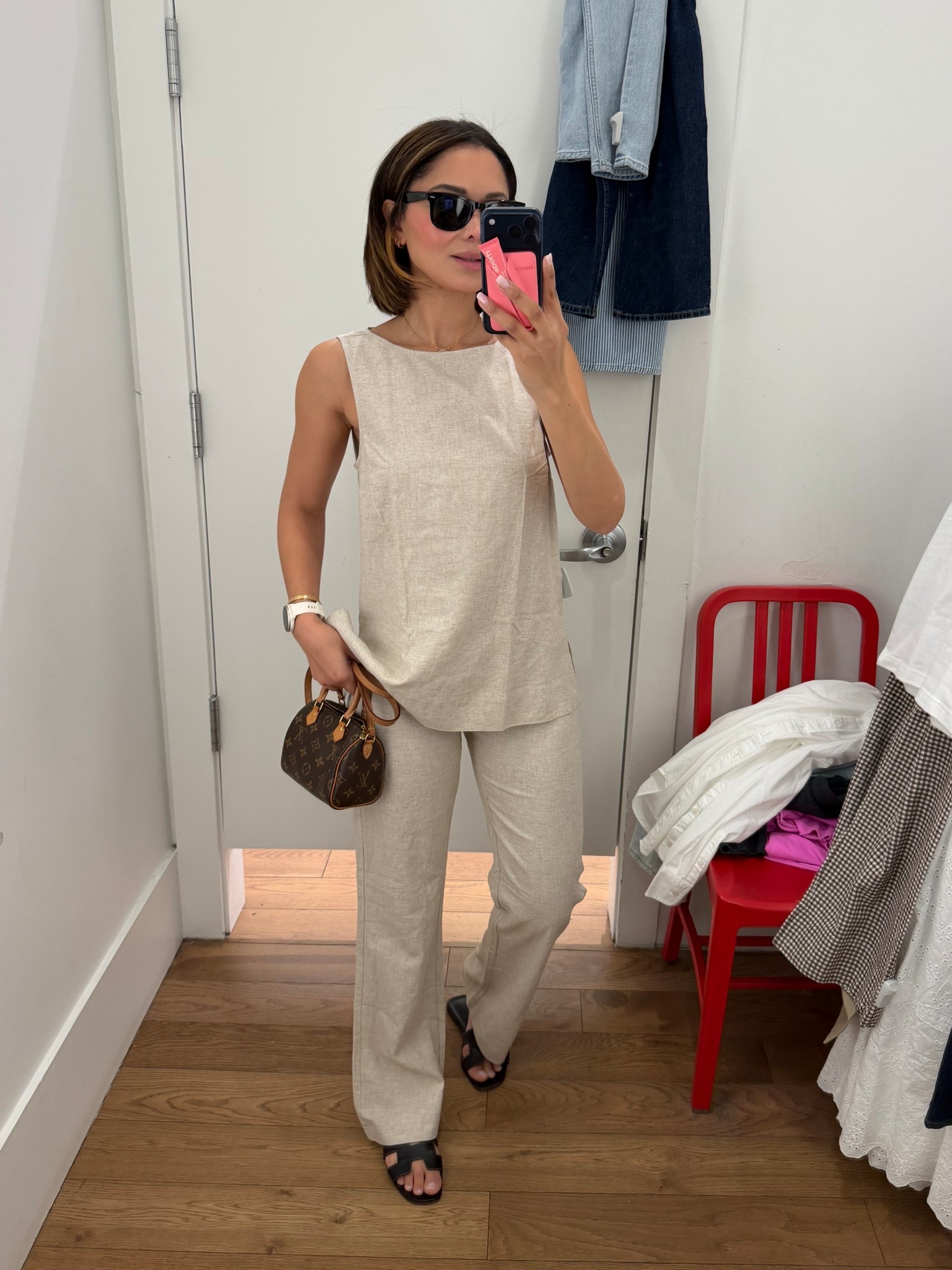 Linen set 40% off 
Small top 
XS bottoms 