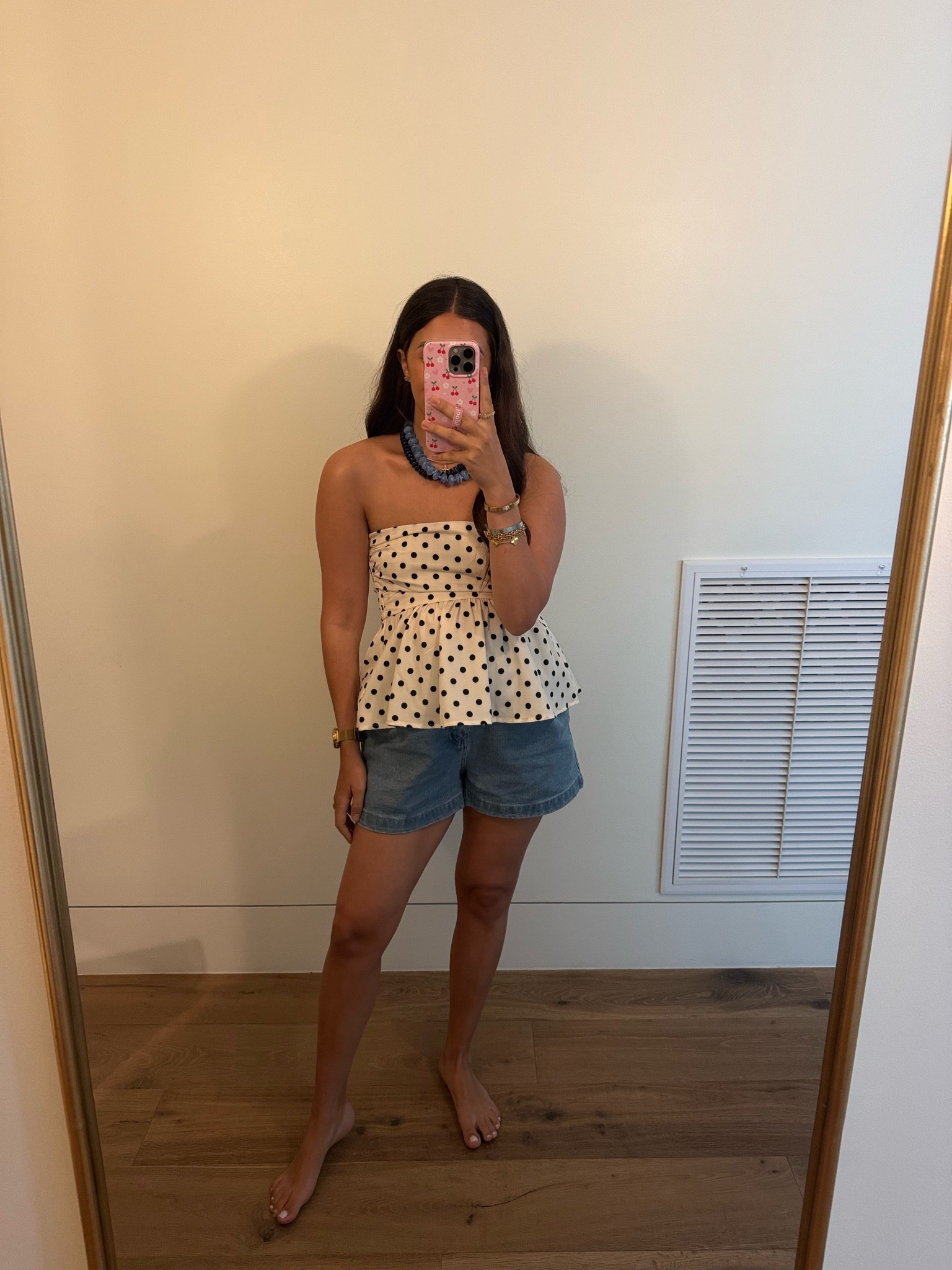 Top: small
Shorts: 28

Dressupbuttercup.com #dressupbuttercup #dederaad

#LTKgrwm #LTKootd #LTKSeasonal