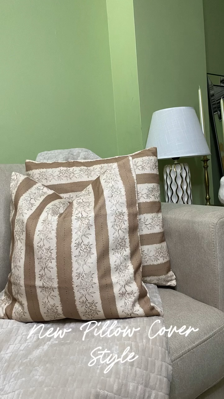 POV: Your living room finally feels cozy. 🤎

Soft textures, neutral tones and the perfect pillow cover can transform any corner into a relaxing space. 

Comment Shop for Link 🔗 + Tag someone who loves cozy homes + Cozy pillow covers designed to elevate your space effortlessly.🏡 

#cozycorner #pillowcoverstyle #homedecorideas #neutralhome #homeinspiration

#LTKSpringSale #LTKSaleAlert #LTKHome