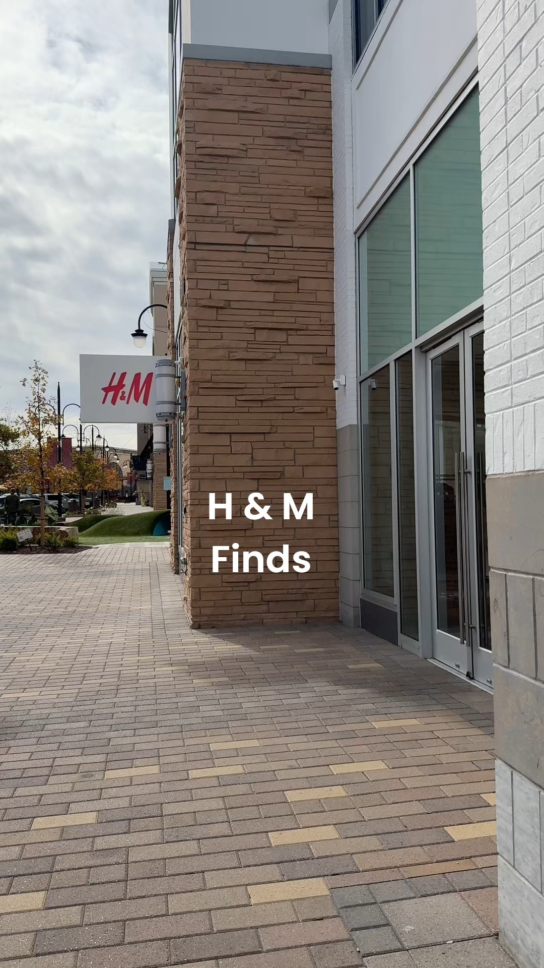 Recent H & M finds 😍 

#LTKHoliday #LTKSeasonal #LTKFindsUnder100