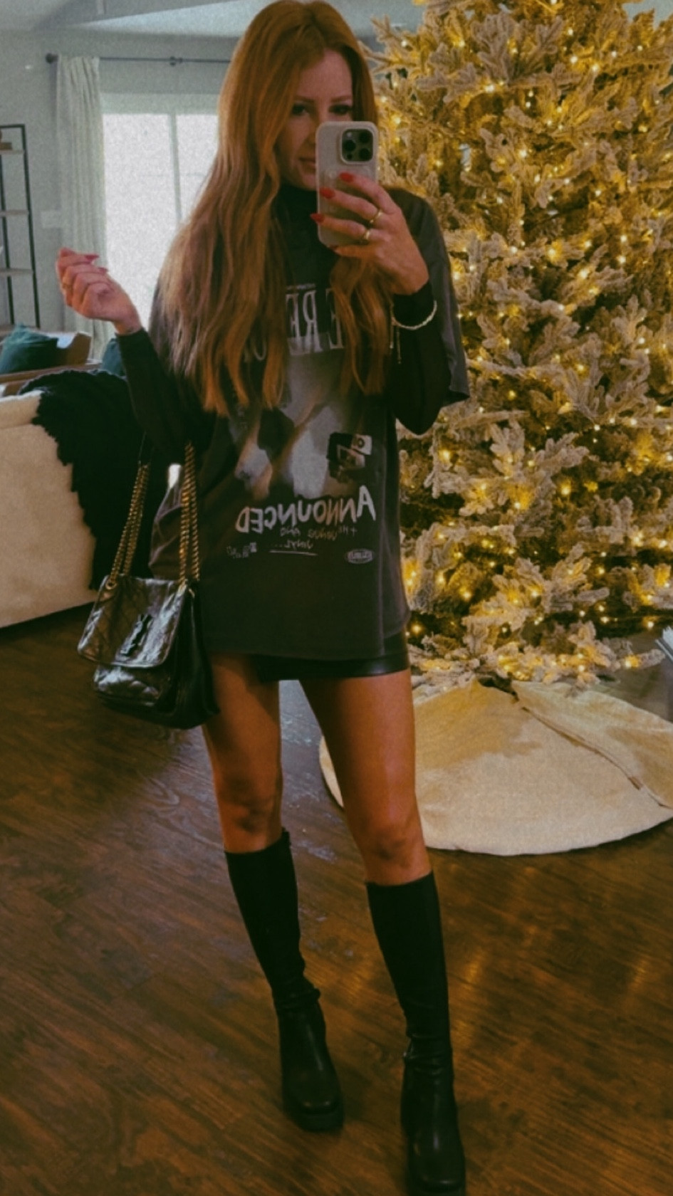 When you wanna be comfy but still feel cute 🖤 hairdresser edition 💋

#LTKStyleTip