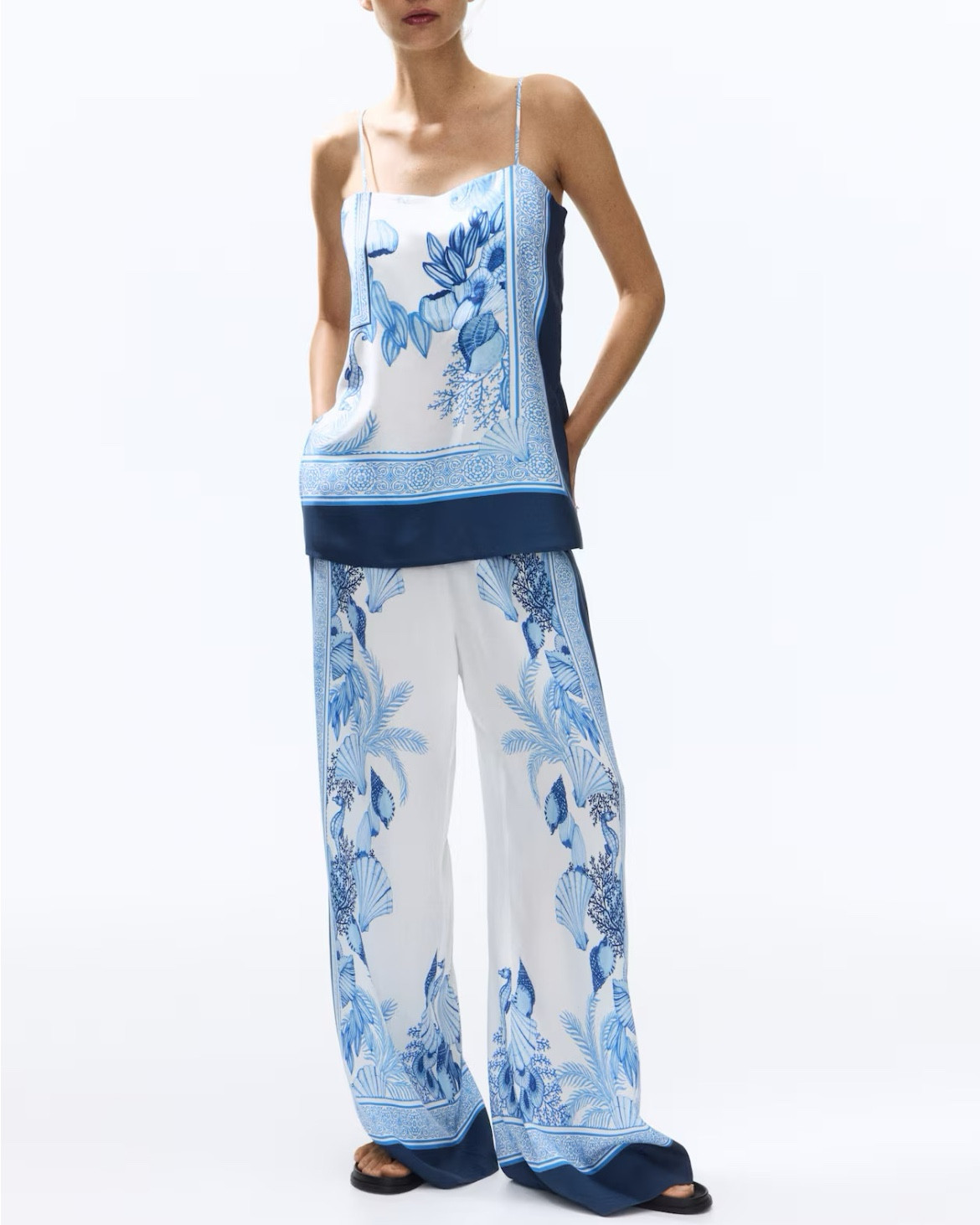 Blue and white seashell patterned cami and pants matching set 

#LTKSeasonal