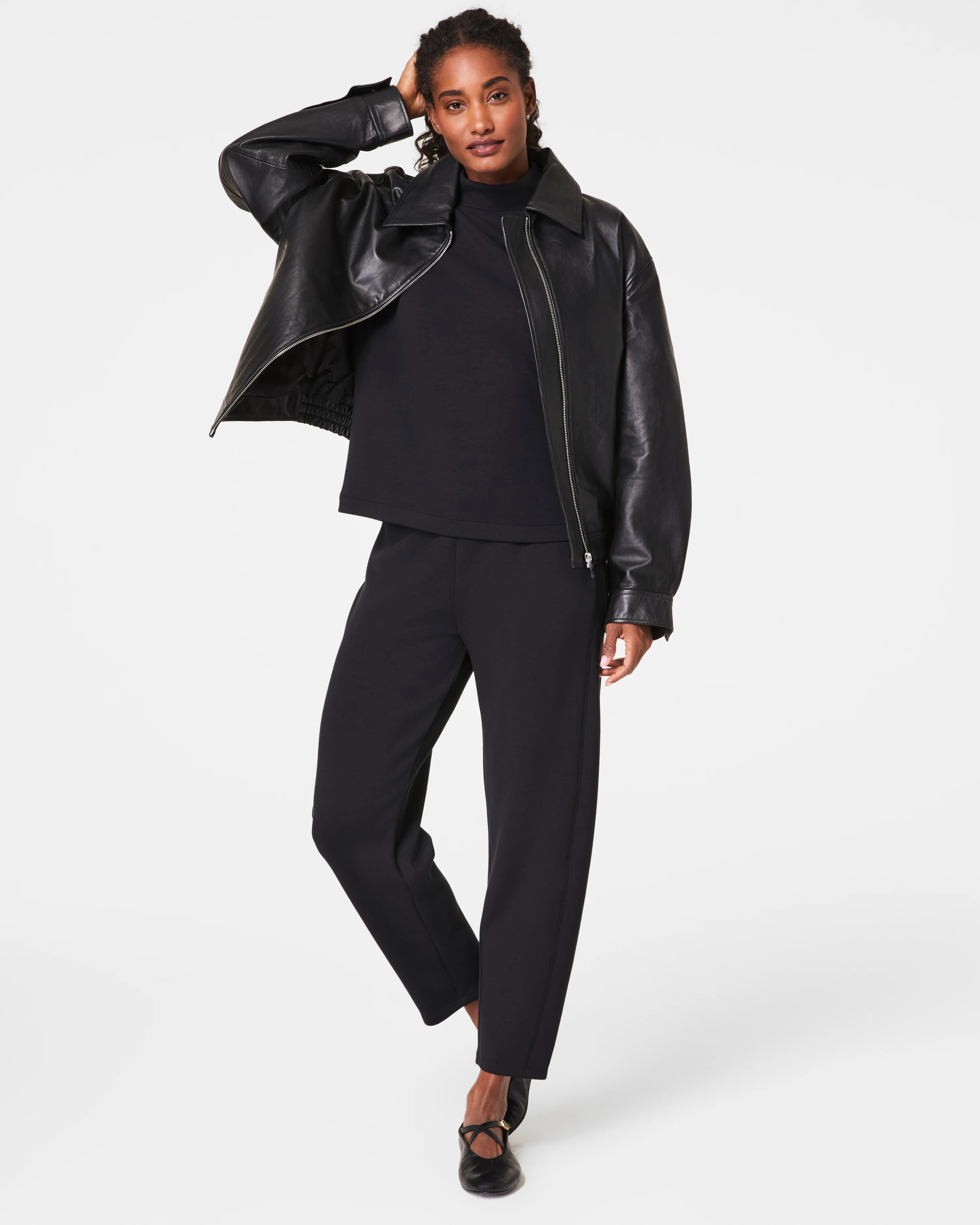 AirEssentials Barrel Leg Pant with Tapered Fit | SPANX | Spanx Canada