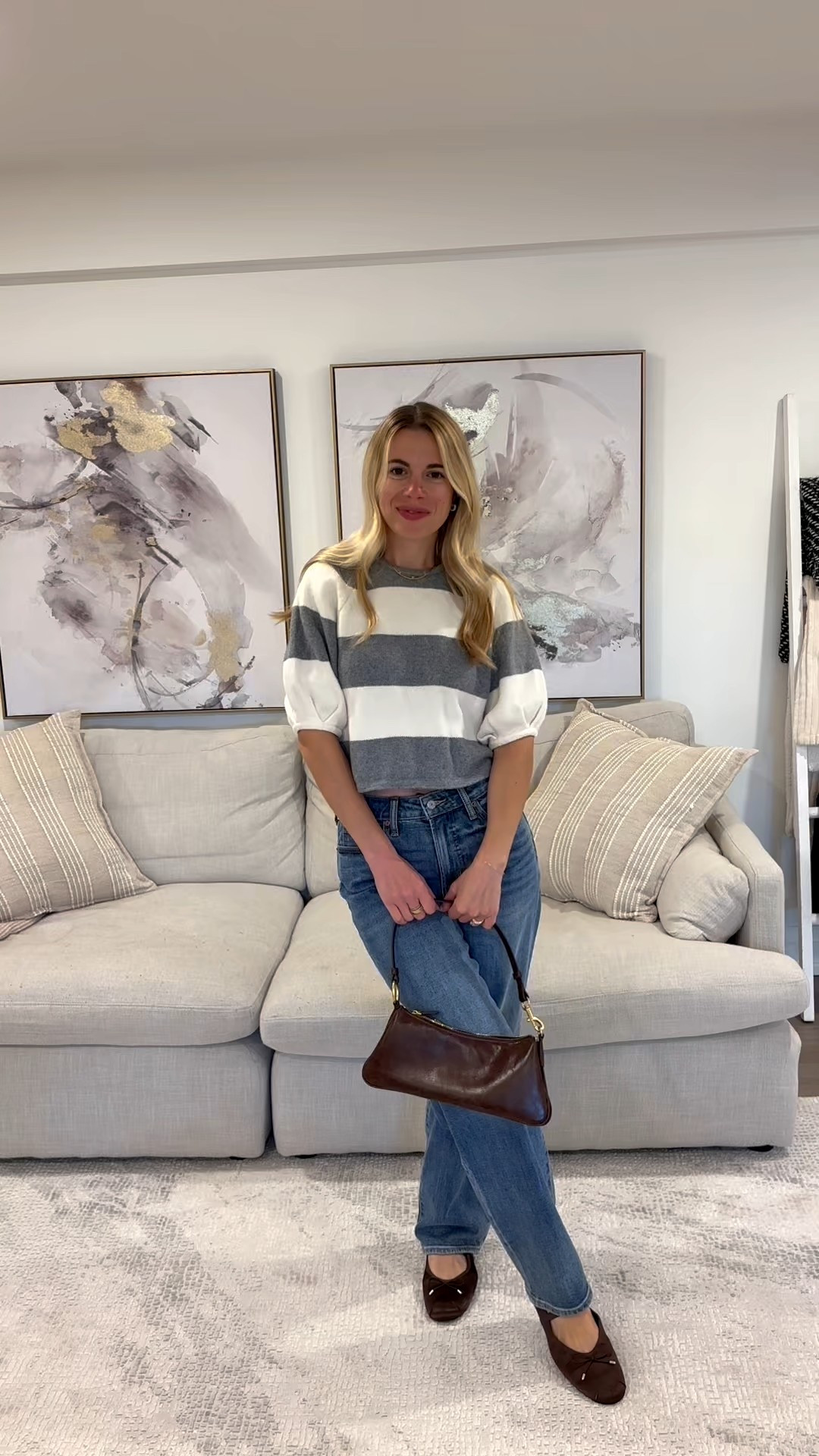 Day 6 of fall fits 🍂✨ Heading to family dinner on this warm fall day — keeping it effortless but still put together. Light layers, comfy textures, and a little fall feel without overheating.

Do you love dressing up for family dinners or keeping it casual? 👇

#FallFits2025 #FallOutfitInspo #MomStyle #EffortlessFall #FamilyDinnerLook #OOTDFall #FallStyleVibes

#LTKcanada