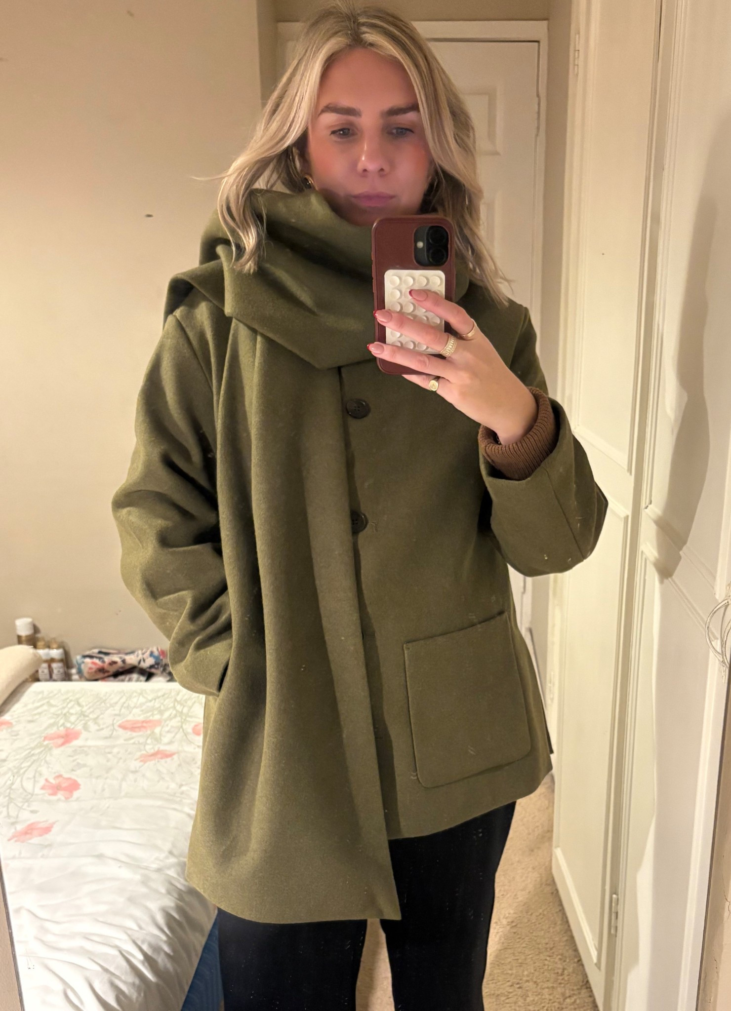 Scarf coat 

Coat 
Scarf coat 
Jacket 


#LTKwinter #LTKeurope #LTKstyletip