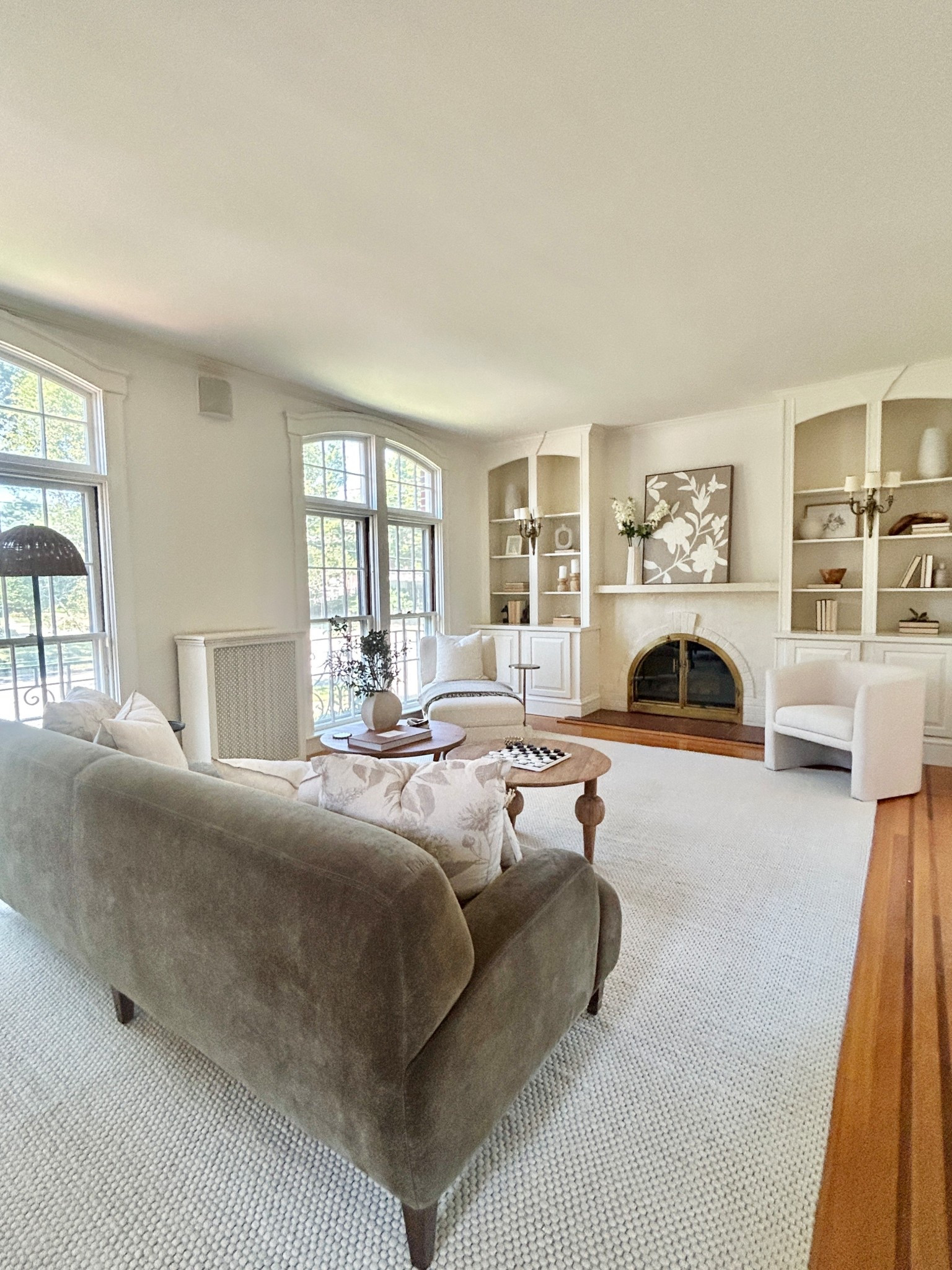Stunning living room style with elegant green sofa. 

#livingroom

#LTKHome