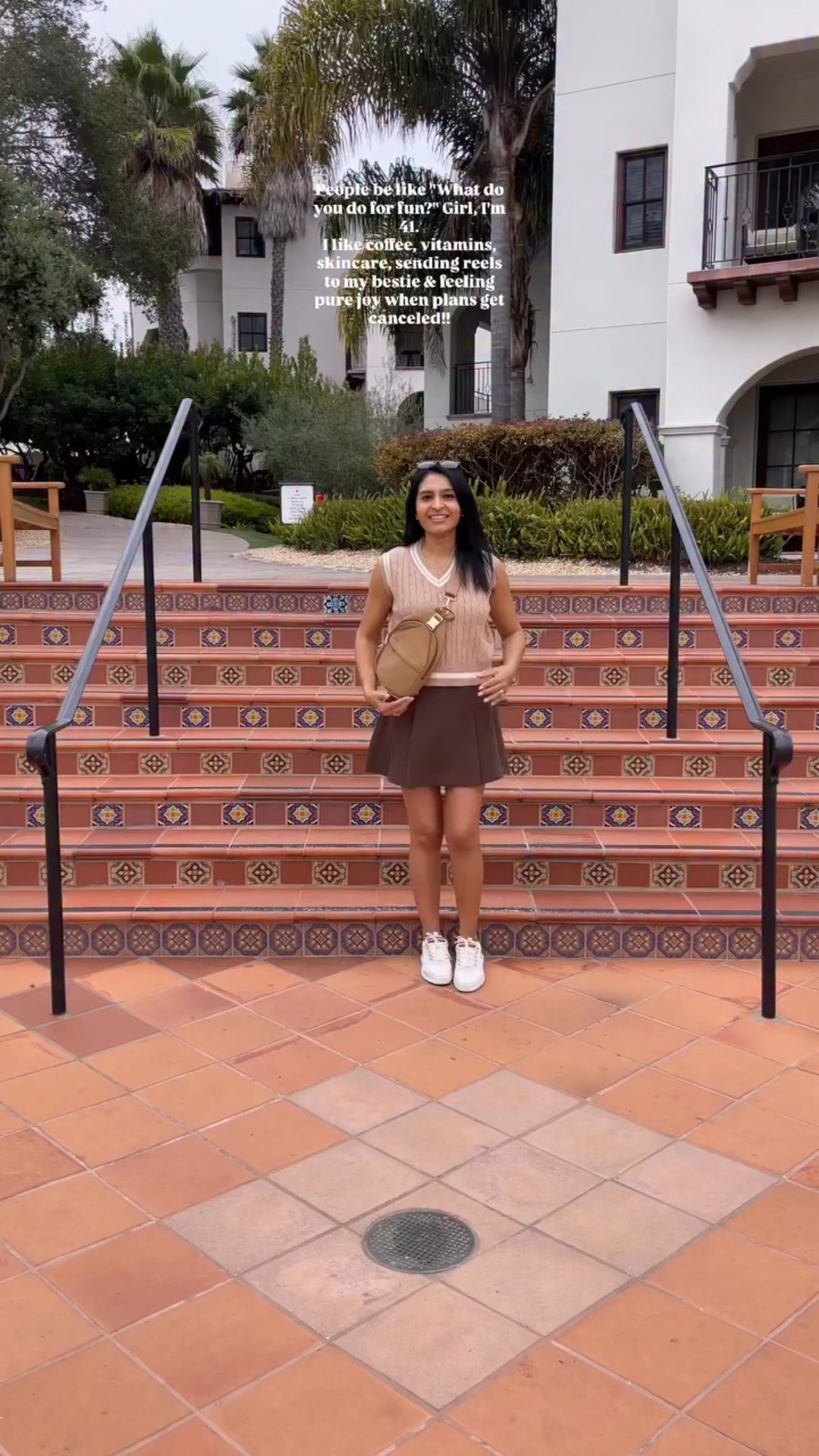 I mean, where’s the lie??? Where all my 80s babies at??? Ya doing okay?? 🤣🤣🤣 
.
.
.
Wearing @victoriapaulsenofficial 
.
.
.
#humor #funny #athleisure