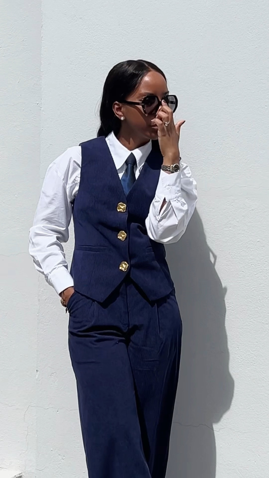 This is what you should be wearing to the office if you wanna be the office cool girl or office baddie!! You can’t convince me that this two piece vest and trouser set from @Commense will do anything other than slay at the office. 

Code: DSJCOX_12 for 12% off

My cool girls and office girlies…iykyk🤏🏾🤏🏾

#twopiecesets 

#LTKootd #LTKWorkwear