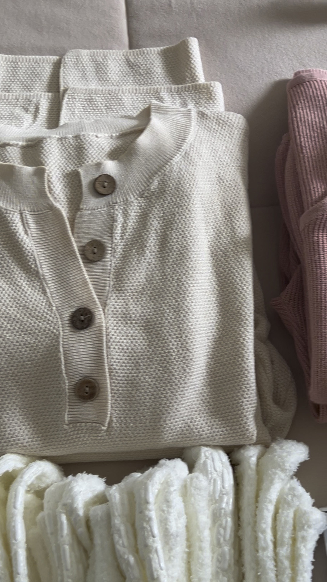 Pregnancy, twins, going home outfit, nightgown, knitwear, sets, hospital, outfit, winter, pregnant, newborn, birth, get ready with me, packing, a hospital bag, delivery, Amazon

#LTKbaby #LTKfindsunder50 #LTKbump