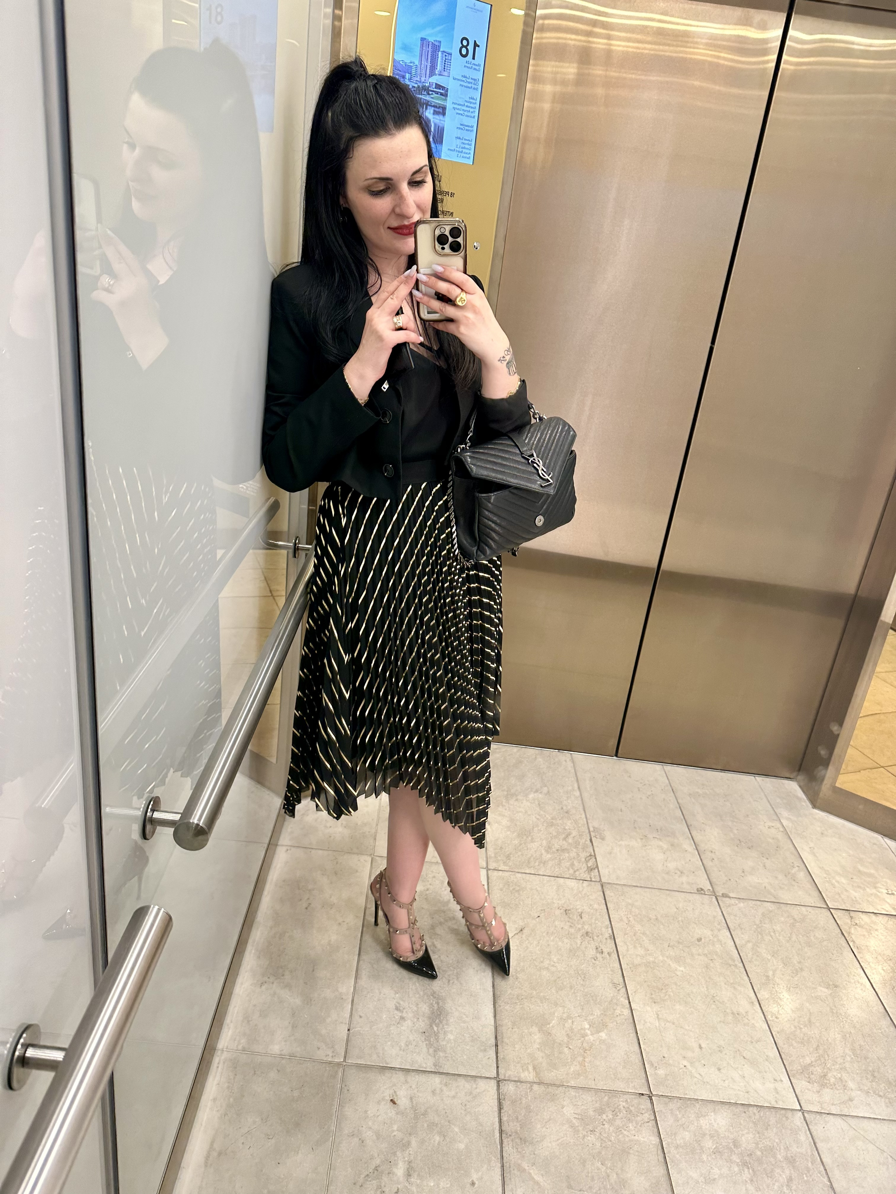 Professional work dinner event outfit. 

#LTKWorkwear #LTKStyleTip #LTKCyberWeek