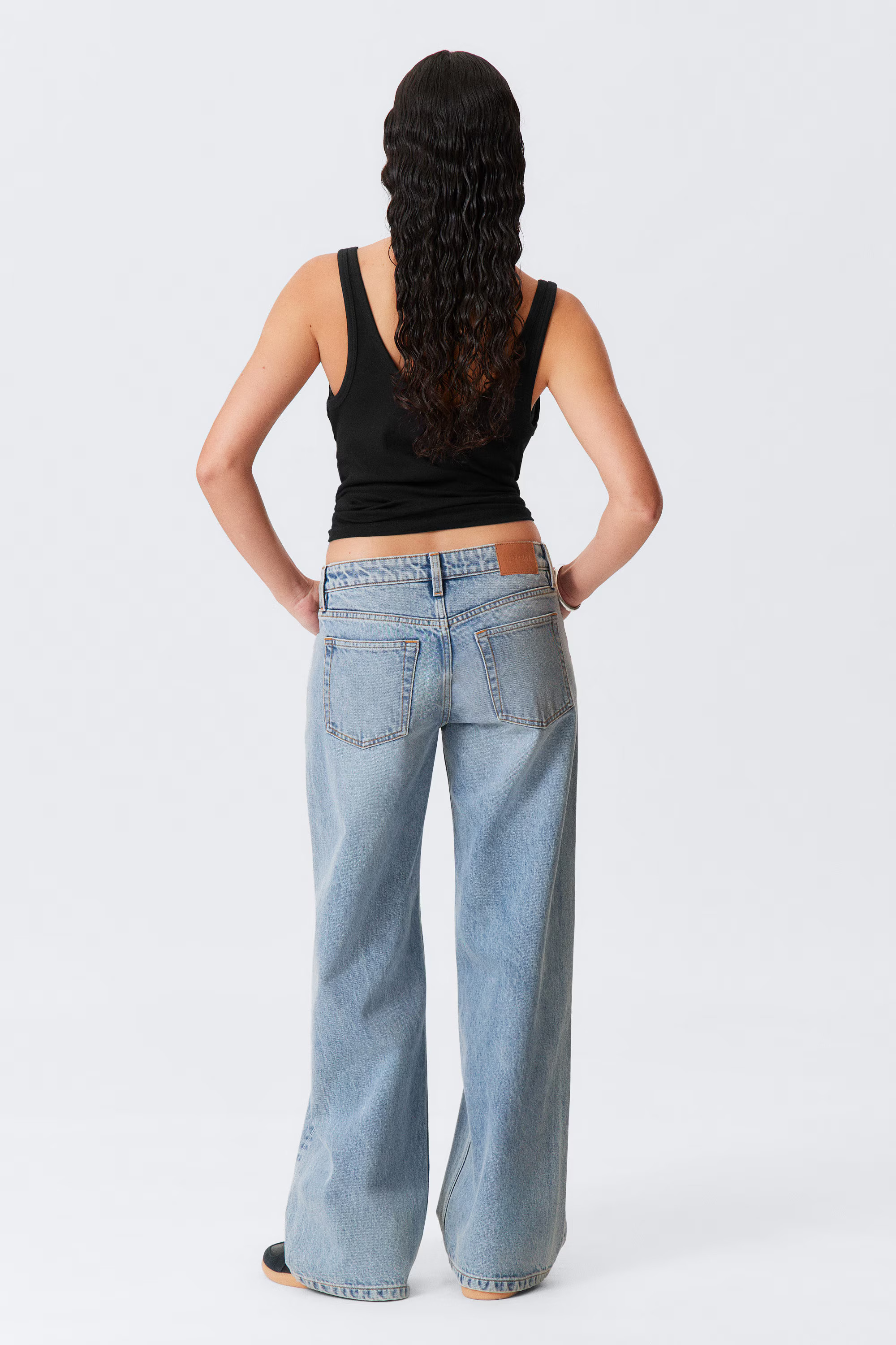 Imoo Low Rise Loose Wide Leg Jeans | Weekday