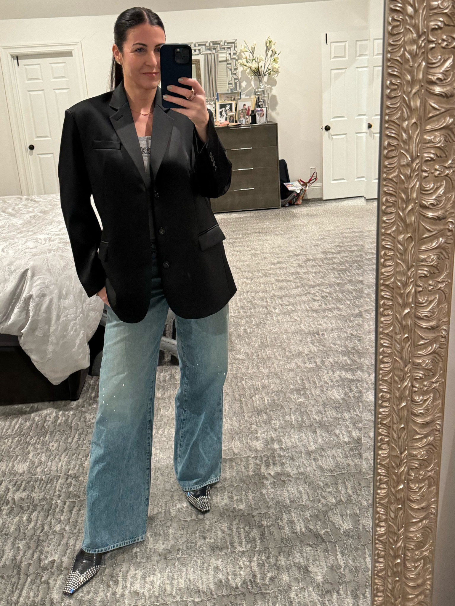 Favorite…blazer, denim and some sparkle 💋

#LTKMostLoved #LTKSeasonal #LTKstyletip