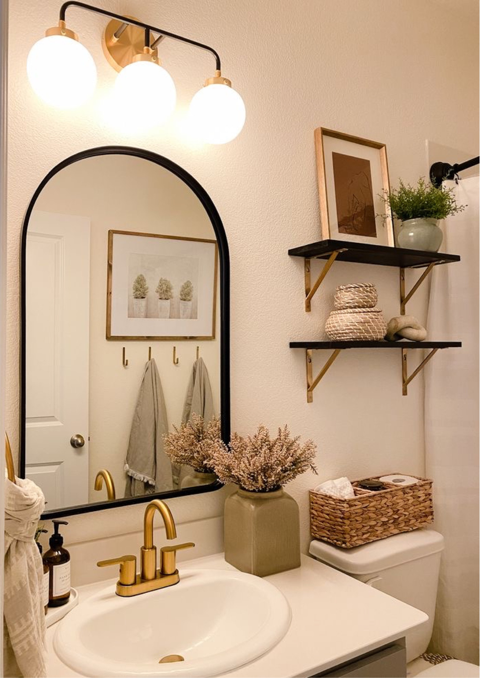 Small bathroom inspo 

#LTKhome #LTKfamily #LTKstyletip