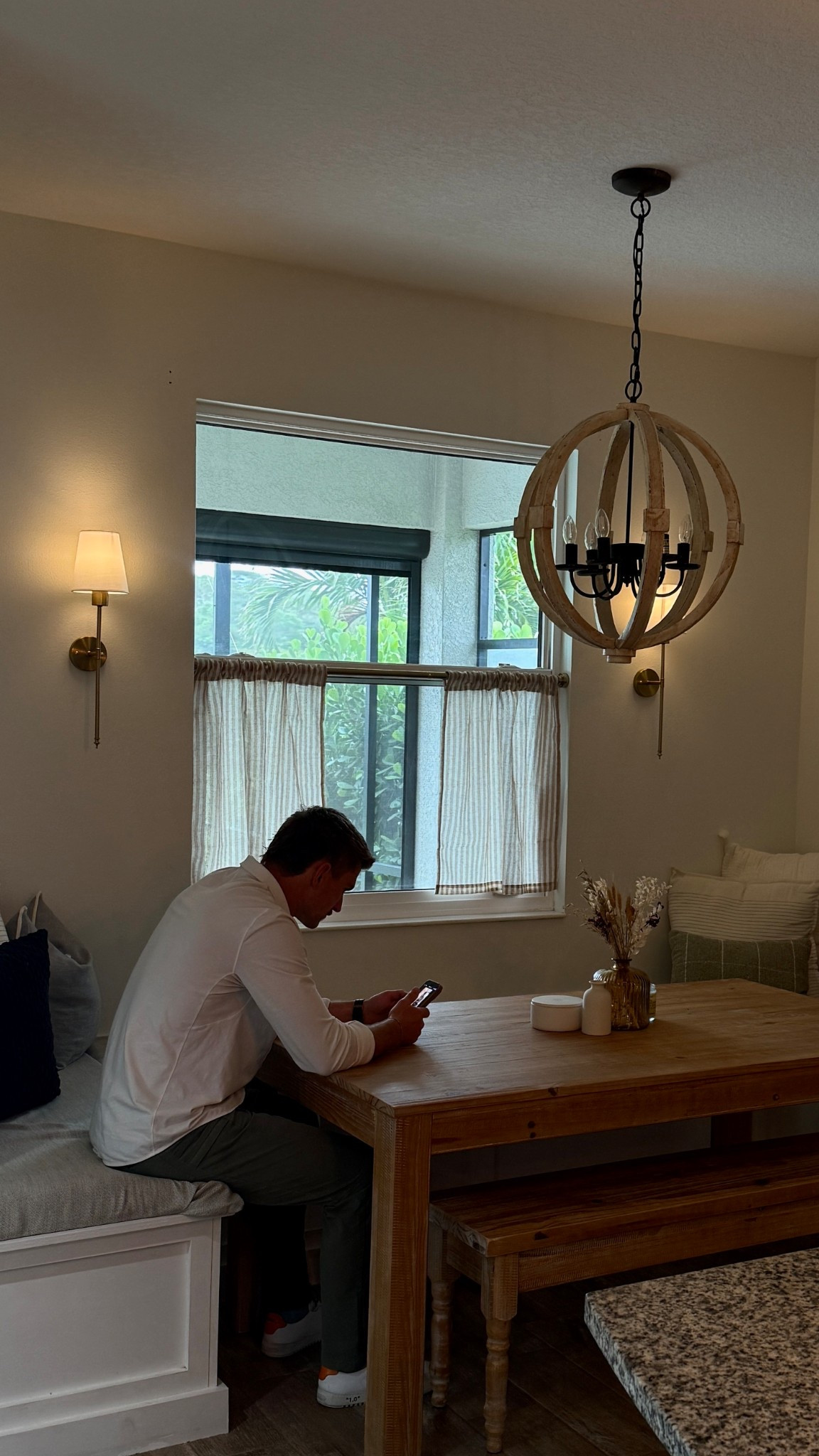 cutest sconces w/ rechargeable light bulbs! 

#LTKHome #LTKFindsUnder50 #LTKFindsUnder100