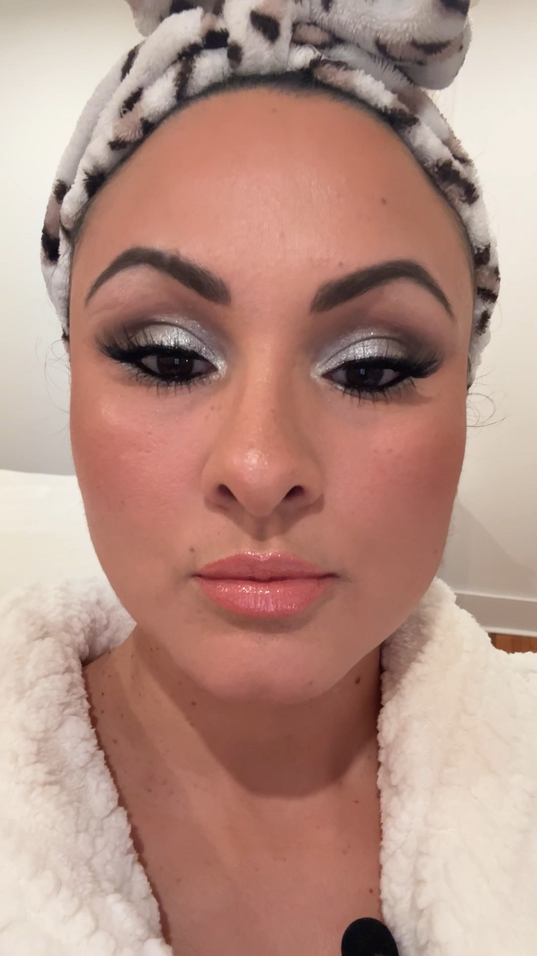 Flawless makeup 
Tips 

I am not using a filter 

#LTKBeauty