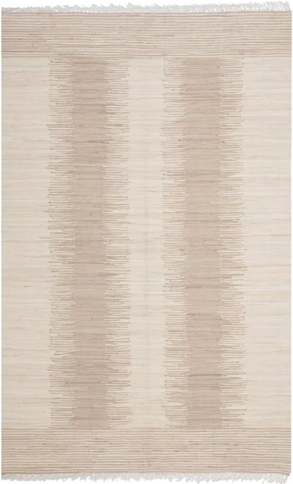 Safavieh Montauk Collection MTK752A Handmade Fringe Cotton Area Rug, 5' x 8', Beige | Amazon (US)