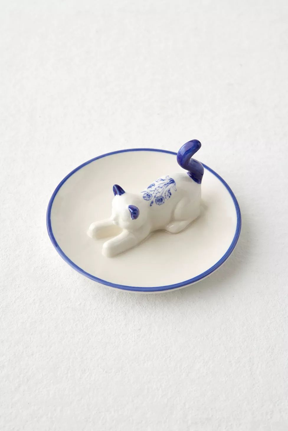 Cat Stretch Ring Holder | Urban Outfitters (US and RoW)