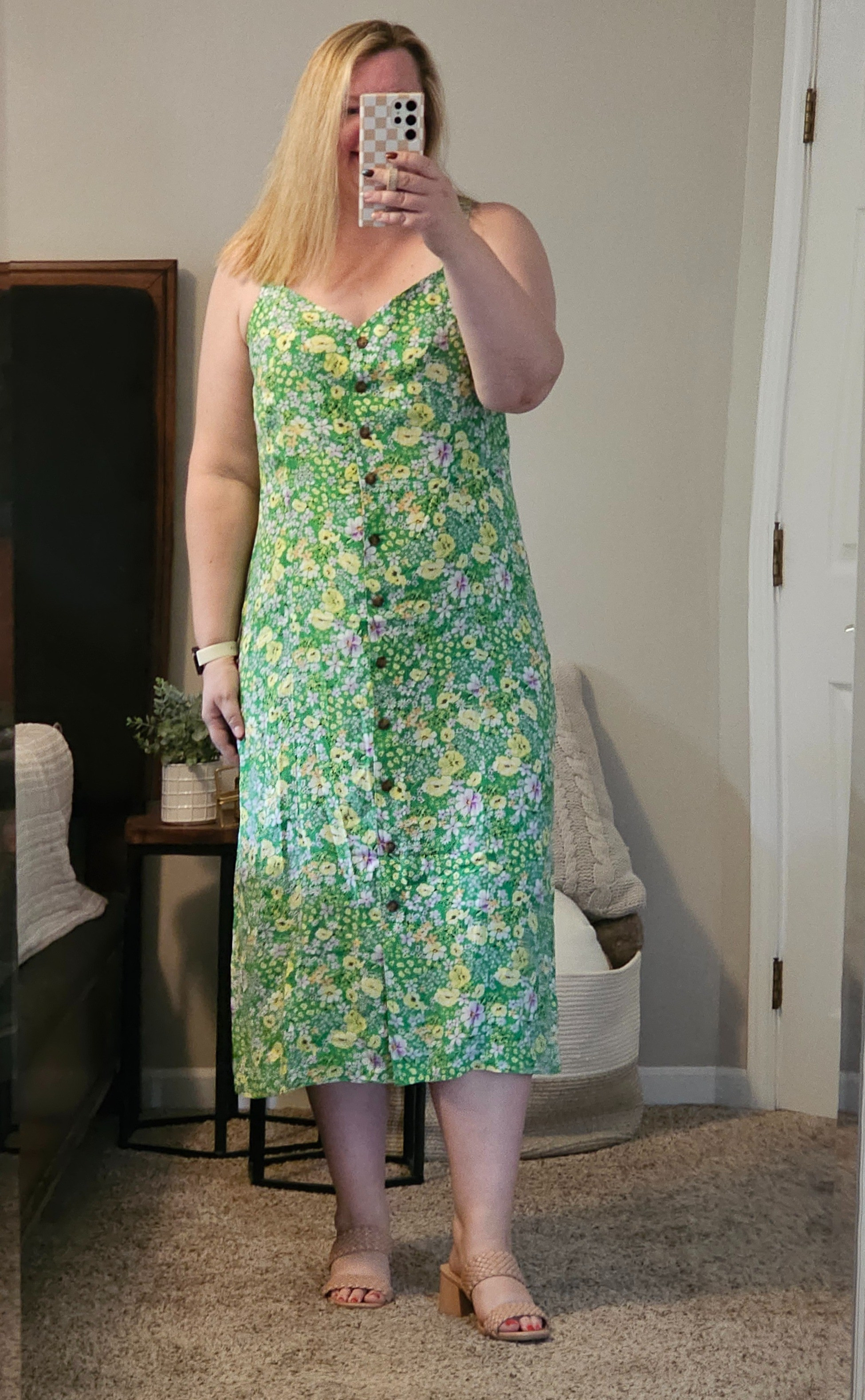 This dress is an 18. Summer dress. Wedding guest. Shower. #mididress 

#LTKSaleAlert #LTKMidsize #LTKFindsUnder100