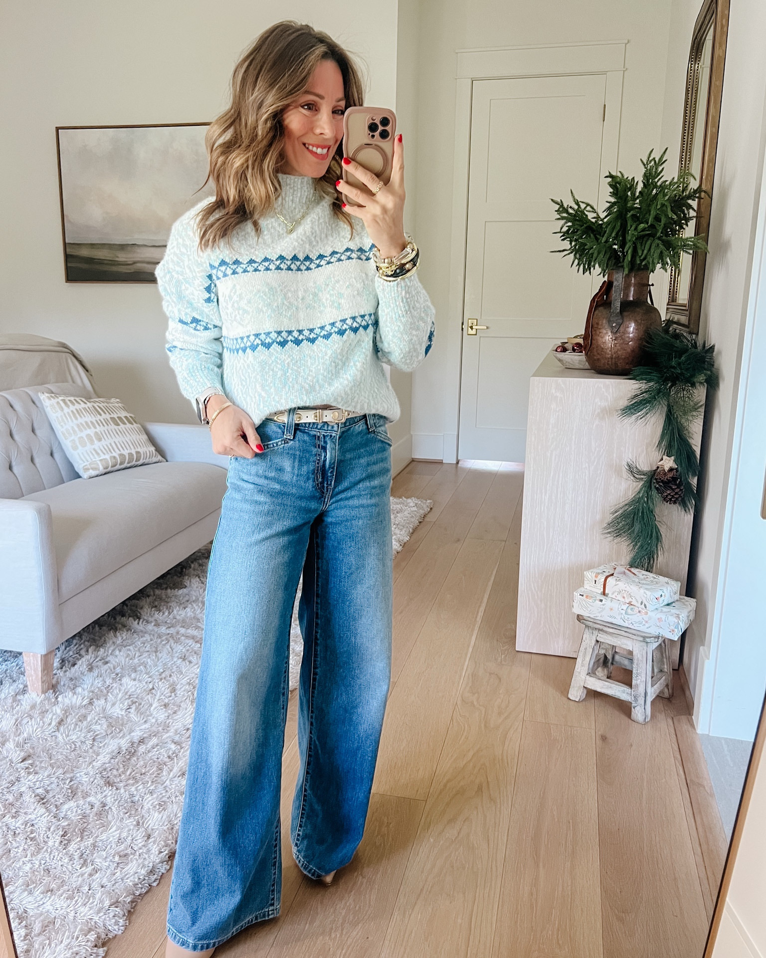 Amazon winter style 🤍 Snowflake fair isle sweater and Levi’s wide leg jeans 

Sweater Fit: I’m wearing a Small

Jean Fit: I’m wearing a 24

#LTKHoliday #LTKFindsUnder50 #LTKSaleAlert