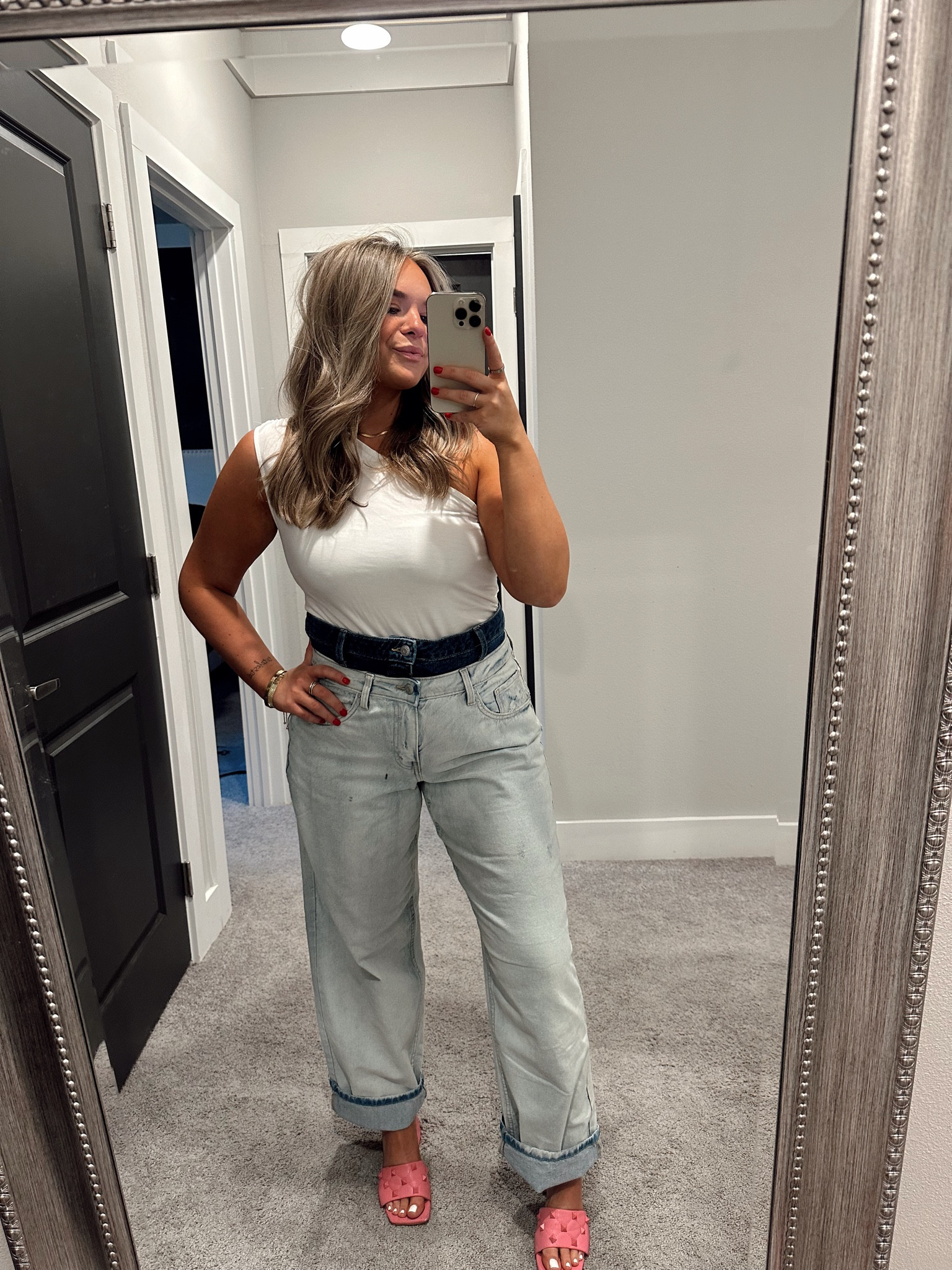 the coolest jeans in my closet!! 
(Can’t find my shoes anymore, so linked similar ones!!)

#LTKWorkwear #LTKFindsUnder100 #LTKMidsize