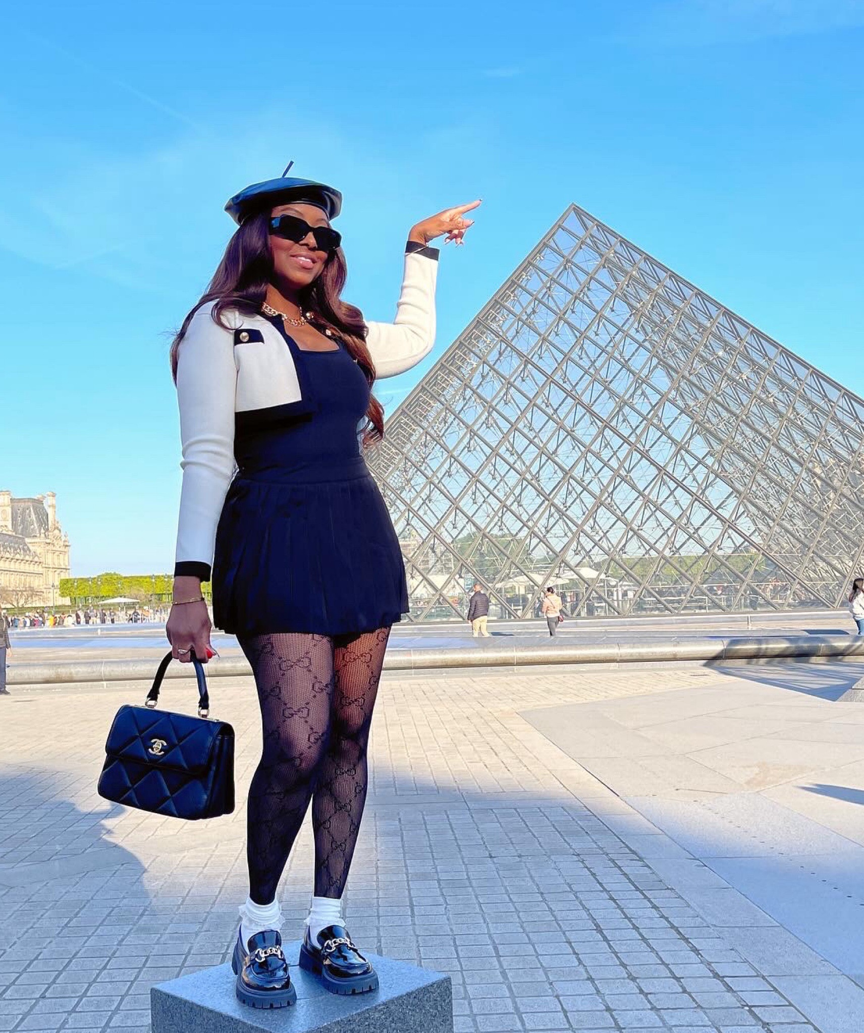 Louvre me or Louvre me not ?! 🇫🇷💋✨

#LTKStyleTip #LTKBeauty #LTKTravel