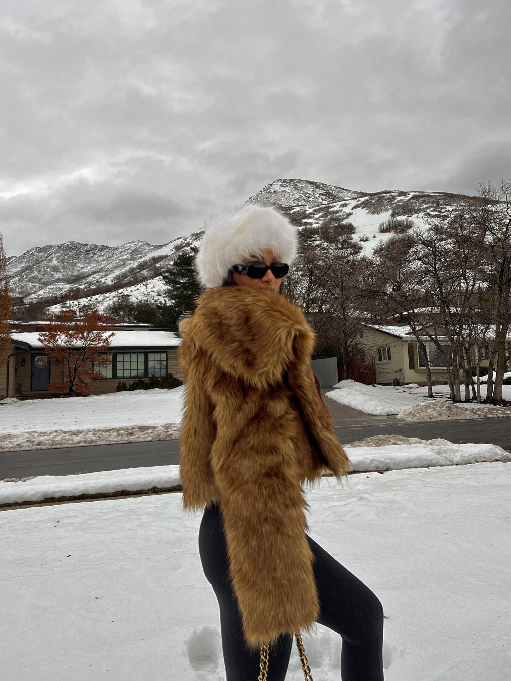 Fur coat, winter outfit, black leggings, cozy winter outfit, neutral outfit, neutral style

#LTKstyletip #LTKSeasonal #LTKfindsunder100