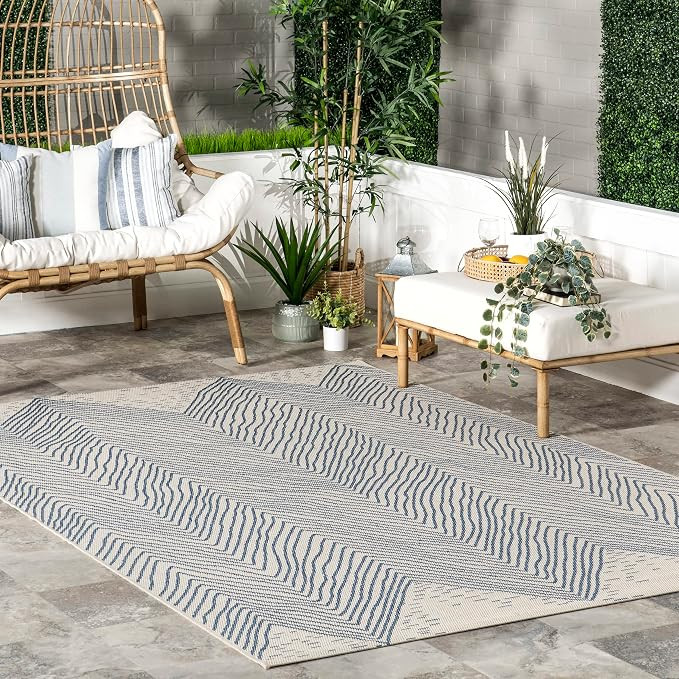 Nuloom Outdoor Performance Wavy Blue/Ivory, 7'6" x 10'9", Chevron, Soft and Smooth, High Traffic,... | Amazon (US)
