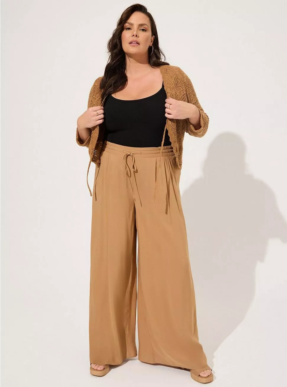 Plus size square pants outfit sale