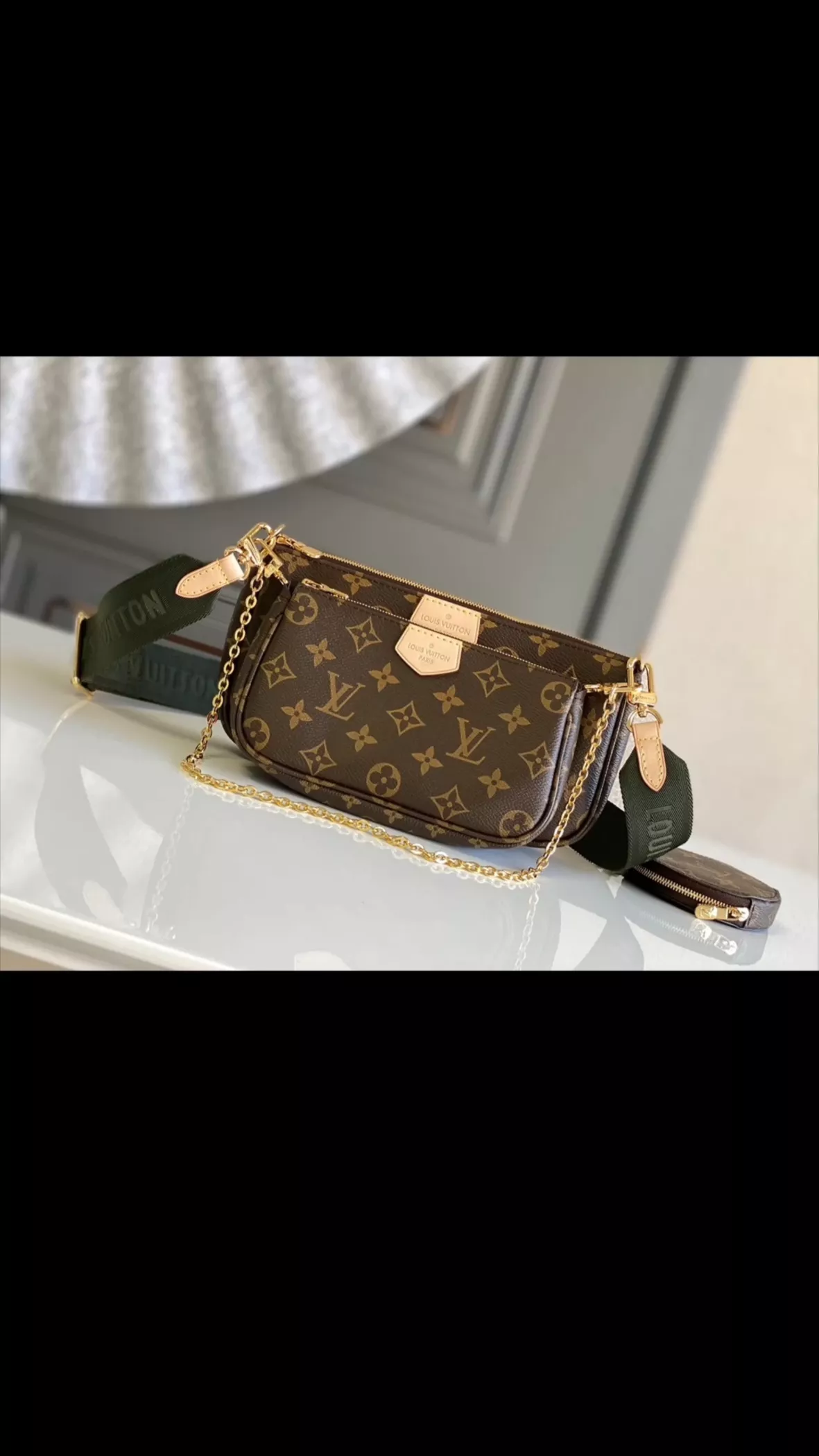 Louis Vuitton Shoulder Bags (M44840)