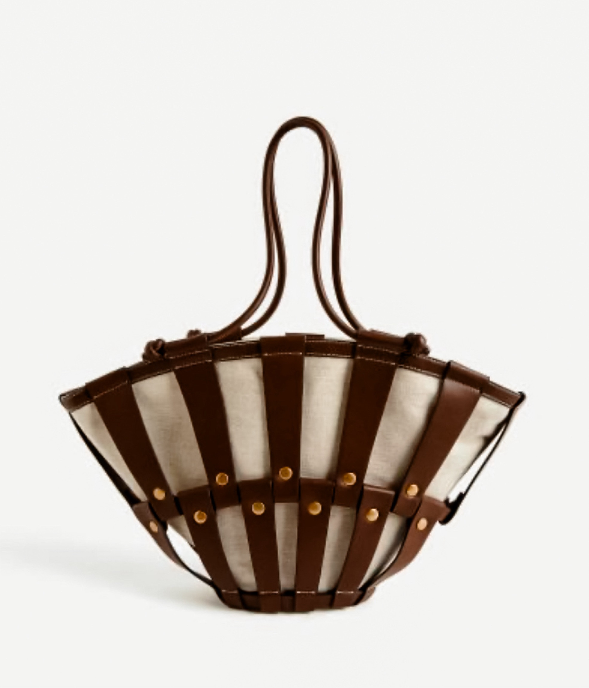 HIGH SELL OUT RISK 💨
This shopper is going to go fast! 
A great bag that you can use in the spring and summer ☀️

𝐹𝑜𝑙𝑙𝑜𝑤 𝑚𝑦 𝑠𝘩𝑜𝑝 @𝑗𝑗𝑠𝑡𝑦𝑙𝑒𝑠𝑢 𝑡𝑜 𝑠𝘩𝑜𝑝 𝑡𝘩𝑖𝑠 𝑝𝑜𝑠𝑡 𝑎𝑛𝑑 𝑔𝑒𝑡 𝑚𝑦 𝑒𝑥𝑐𝑙𝑢𝑠𝑖𝑣𝑒 𝑎𝑝𝑝 𝑜𝑛𝑙𝑦 𝑐𝑜𝑛𝑡𝑒𝑛𝑡! 

#spring #springstyle #springvacation #summer #summerstyle #springoutfit 

#LTKitbag #LTKstyletip #LTKSeasonal