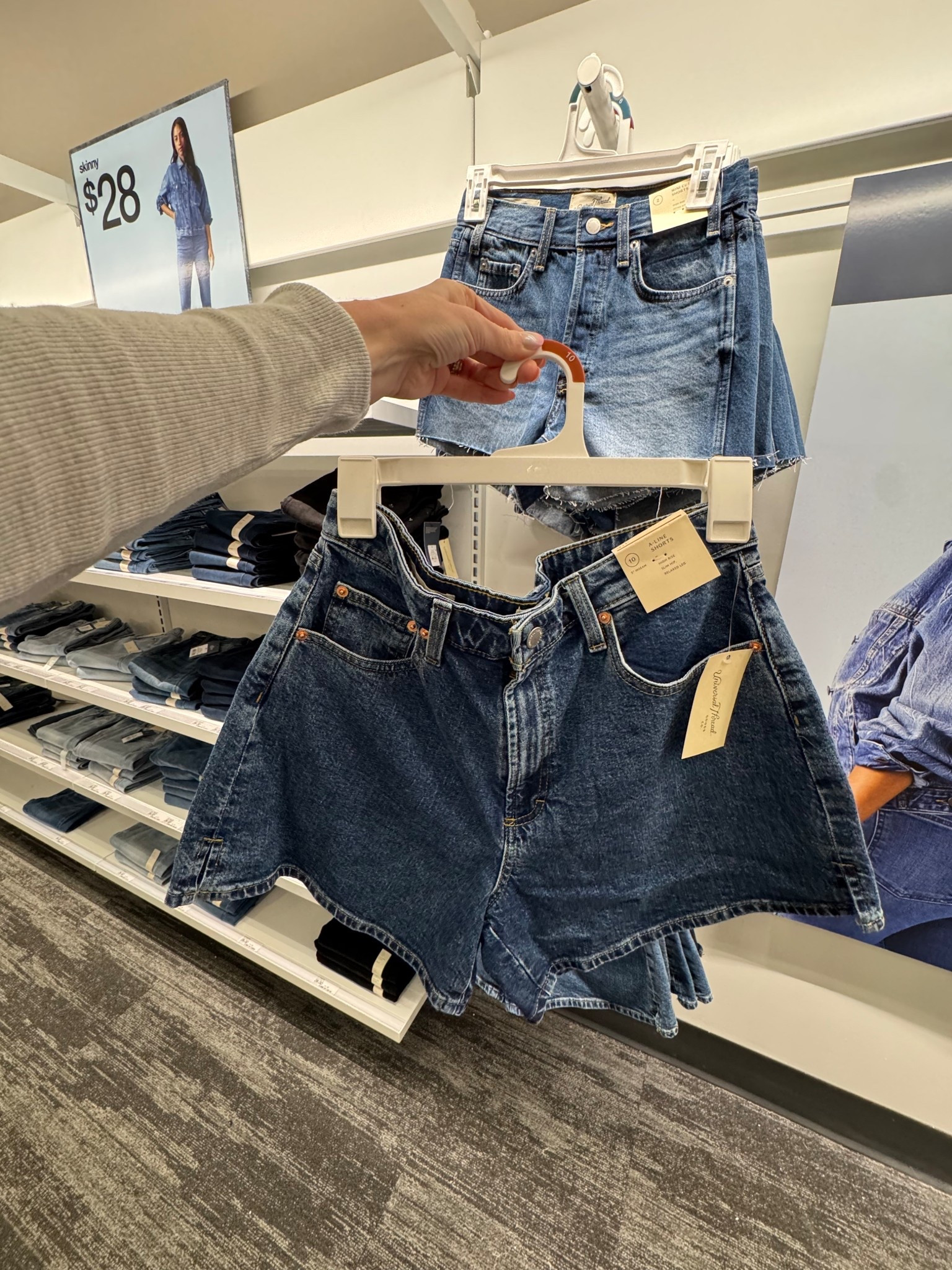 Girls, I’m telling you right now, these are about to go viral. The light wash is already sold out in some sizes so don’t wait.

For sizing — I’m usually a 6/8 (lean more 6) and loved the fit of the 8. I’d definitely size up one — the 6 likely would’ve been too tight in the waist.

#LTKTall #LTKSaleAlert #LTKSeasonal