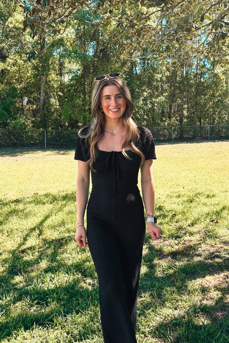 love this jumpsuit for a quick, comfy, and cute outfit for work or just running some errands! 
i had good friday off and I spent it getting my toes and hair done, I also got a facial! 
🩷

#LTKstyletip #LTKworkwear #LTKU